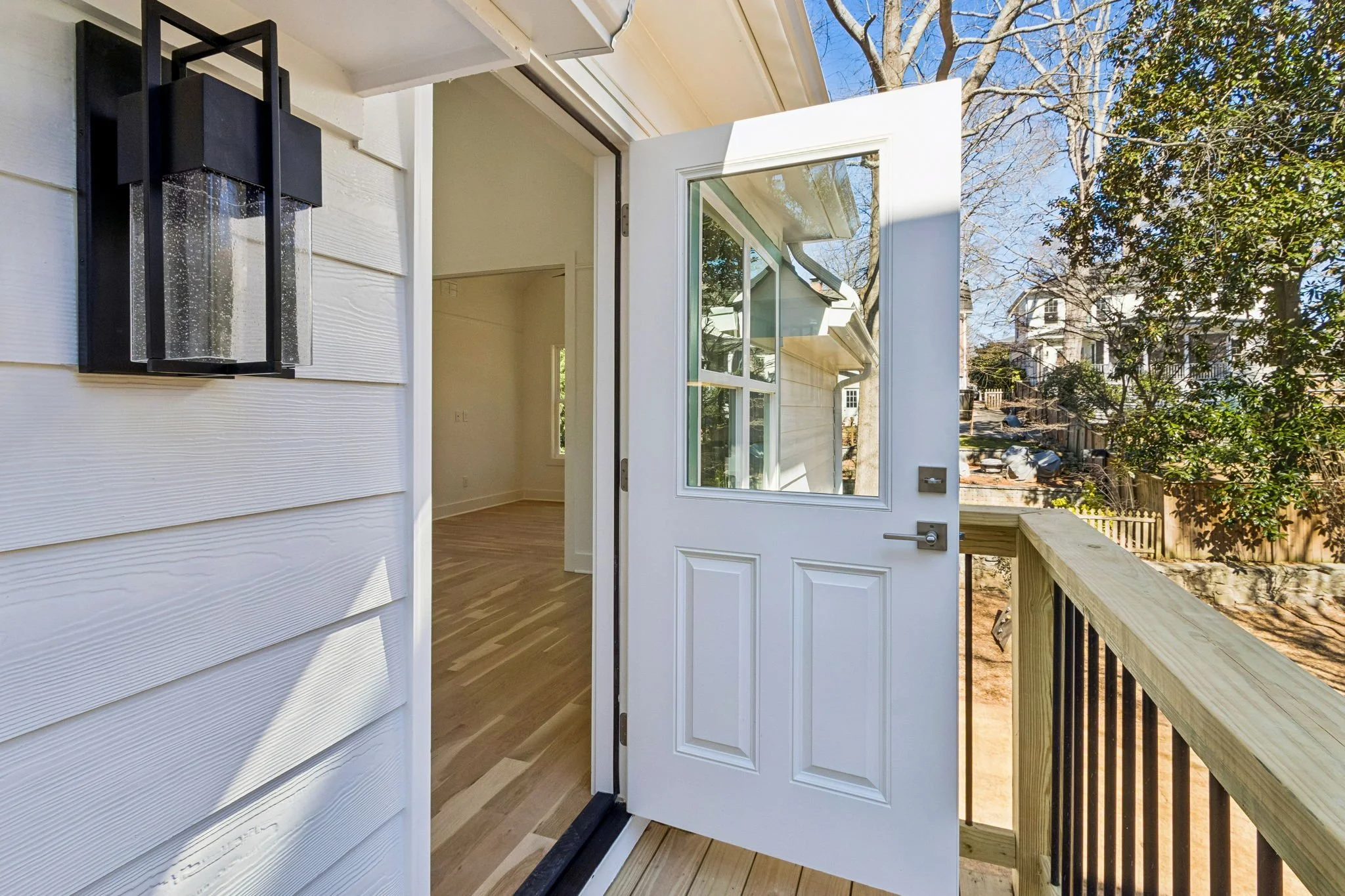 15-web-or-mls-127 Clarion Ave-15.JPG