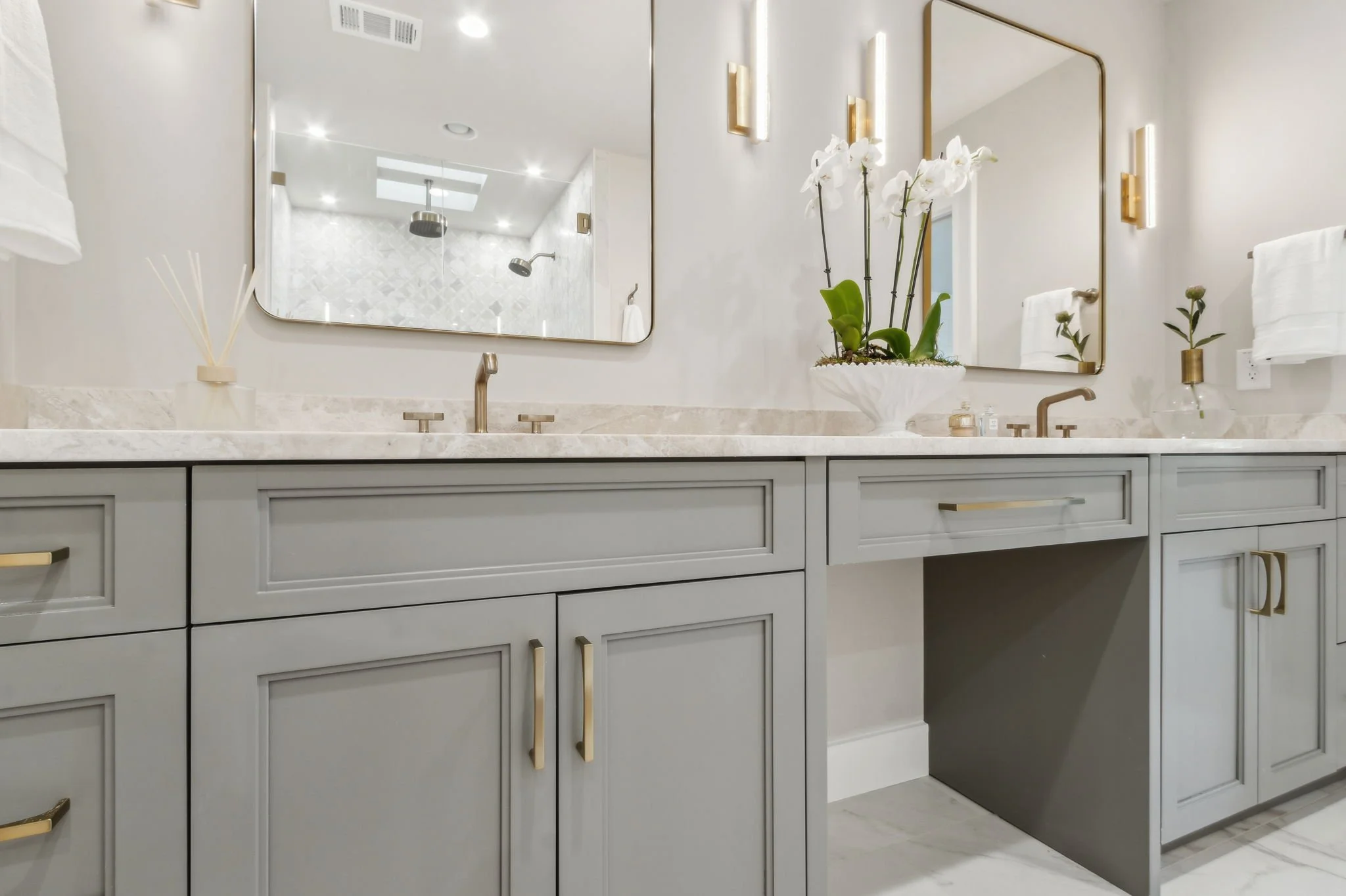 115-web-or-mls-4876 Newton Dr-64.jpg