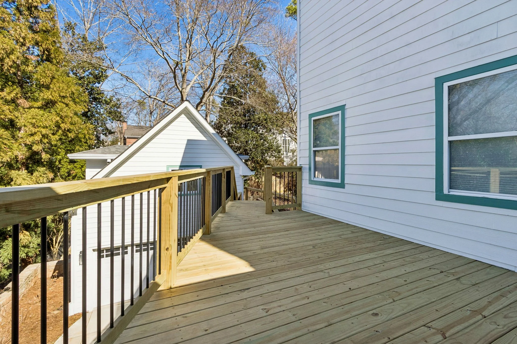 11-web-or-mls-127 Clarion Ave-11.JPG