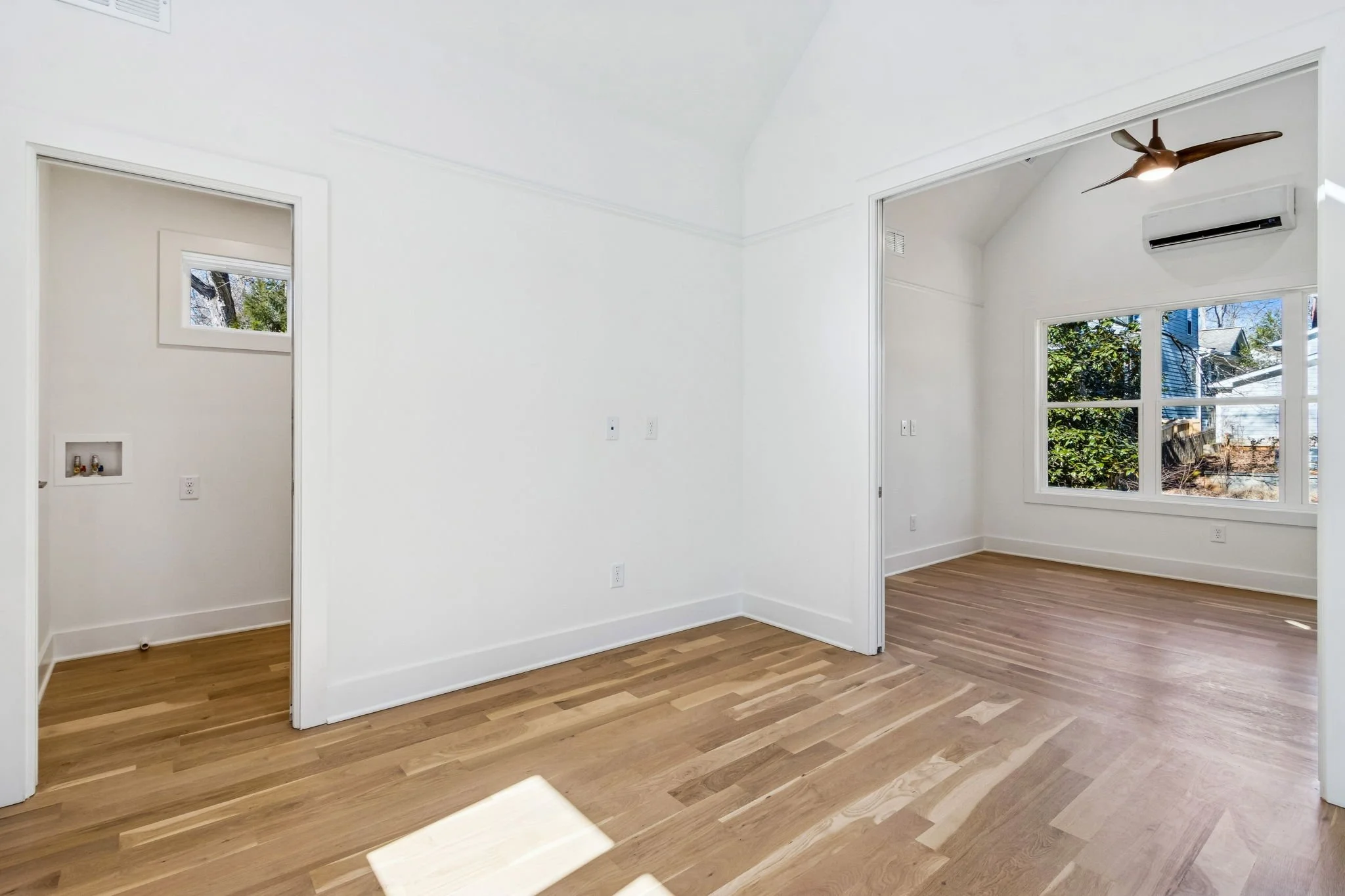 46-web-or-mls-127 Clarion Ave-46.JPG