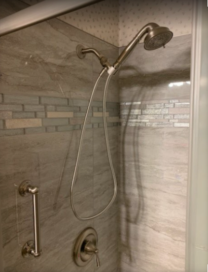 shower head and glossy wall pic3.png