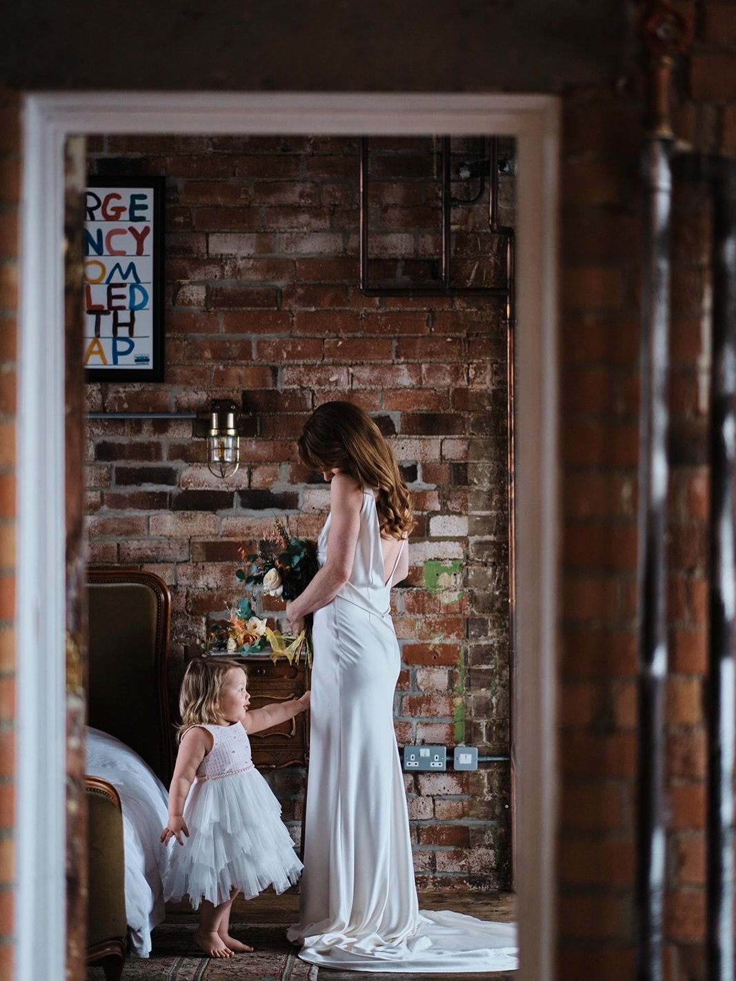 From getting ready space to getting down space! 💃 
Whether you&rsquo;re stealing away to our Emperor bed, hot tub terrace and private sauna, or cutting shapes into the night, we&rsquo;ve got the wedding weekend covered.

Getting planning in to gear 