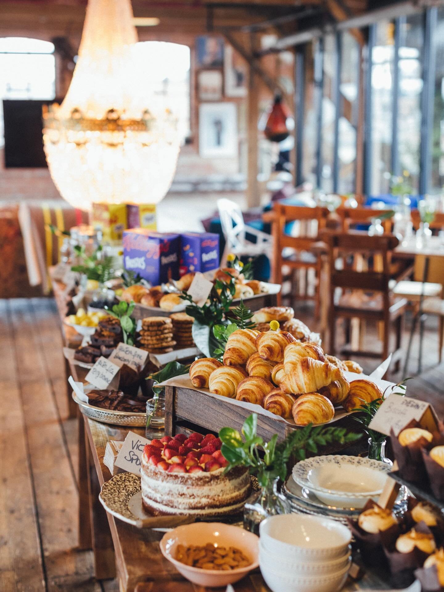 We are ready for Sunday Brunch club back at Jason Works 👀