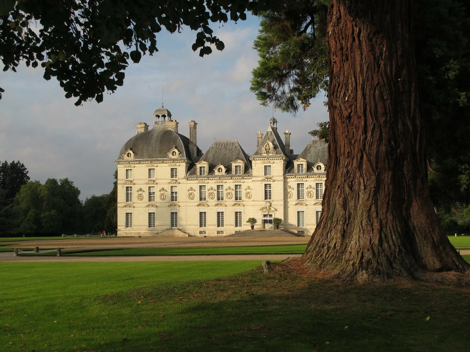 imgi_67_domaine-de-cheverny-loire-199010_1920-1536x1152.jpg