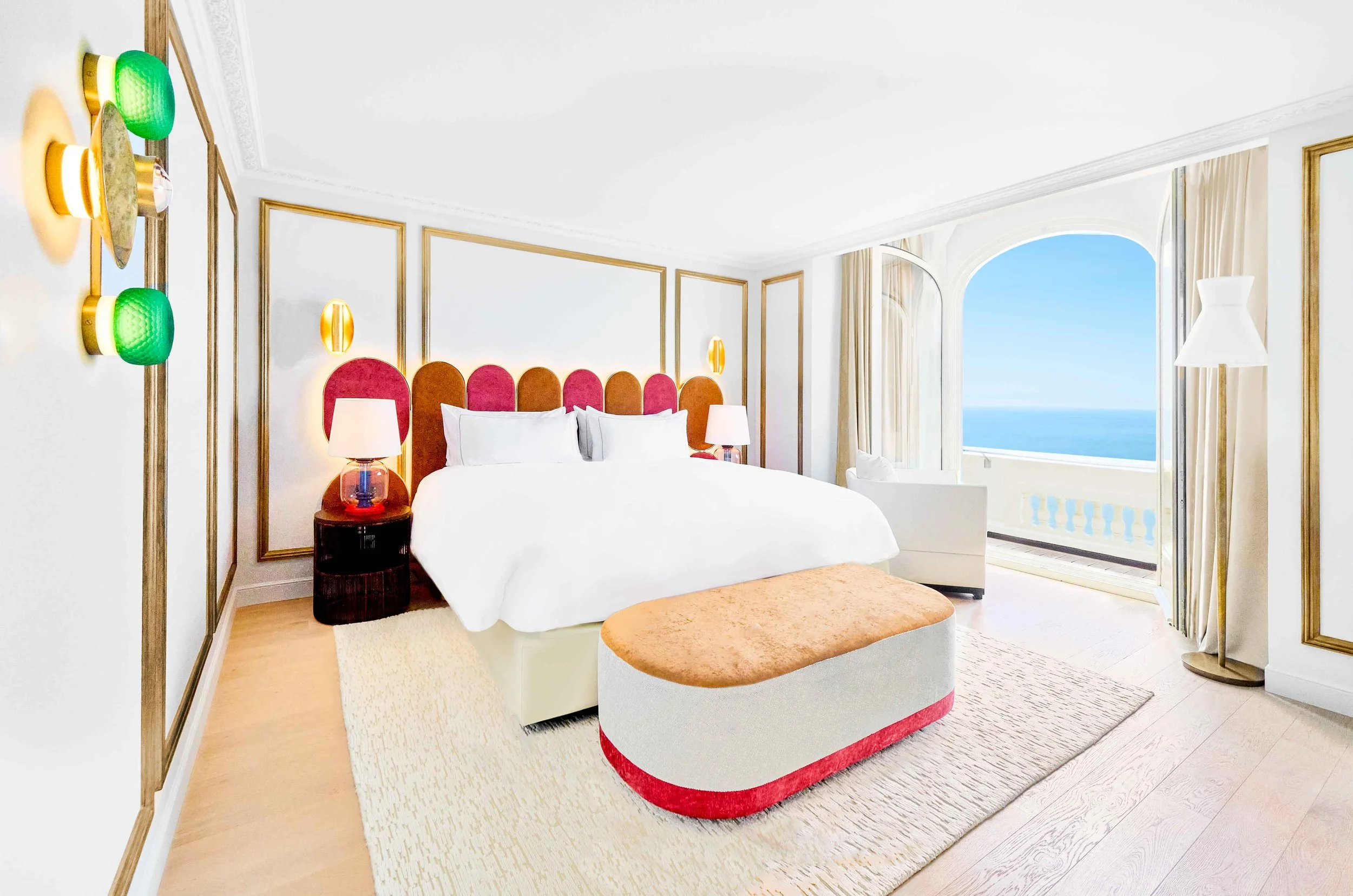 Grace Kelly Suite bedroom ©Carlton Cannes Richard Haughton.jpg