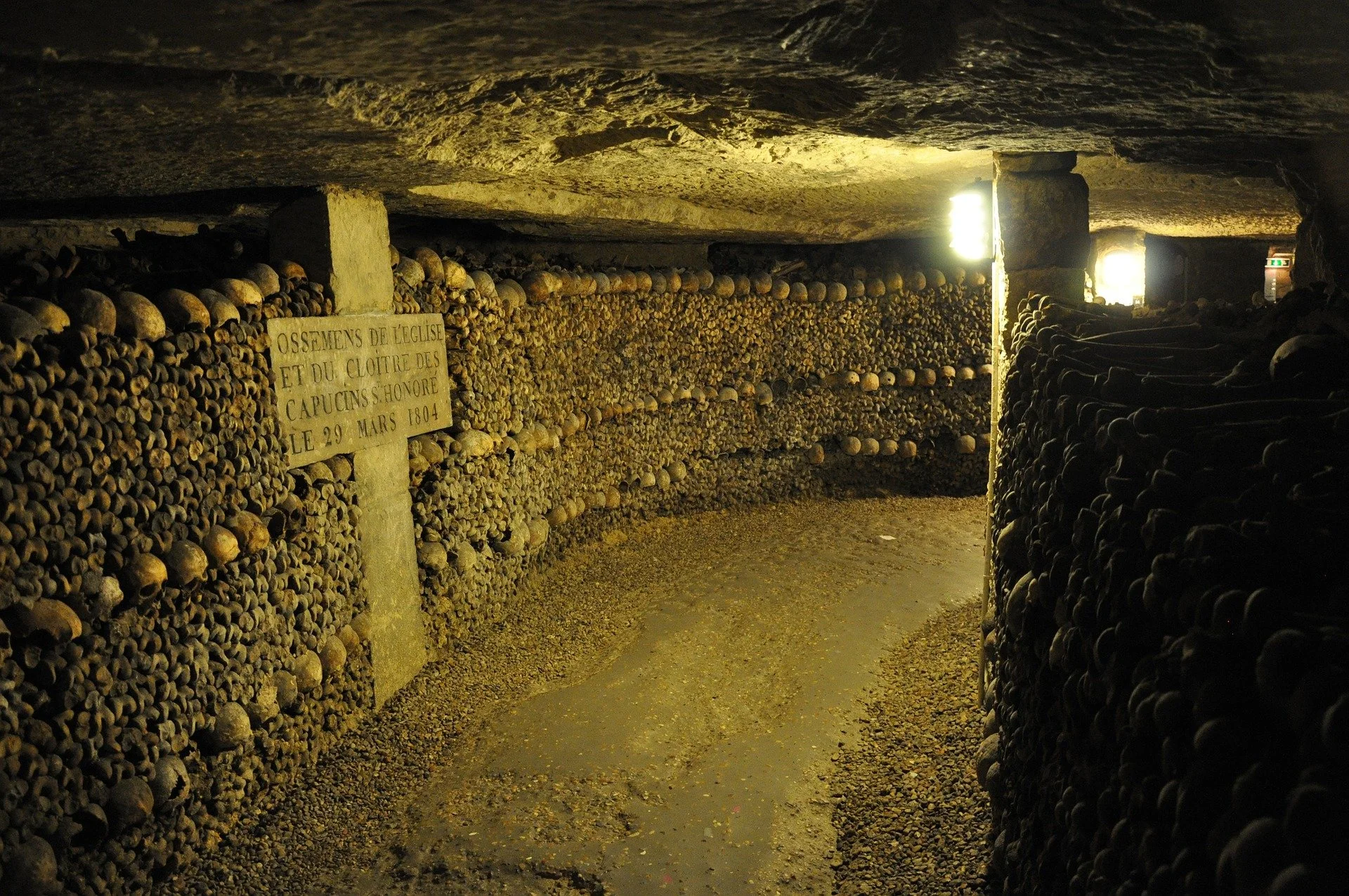 ASV IMG Paris Catacombs.jpg