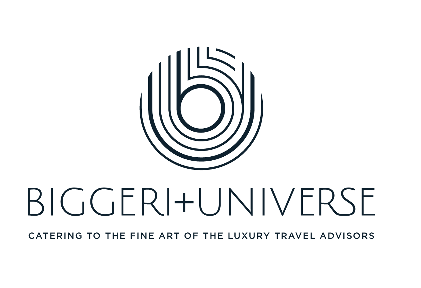 Logo de Bigger + Universe avec un design de cercle concentrique formant un œil et le texte 'BIGGER + UNIVERSE' suivi de 'CATERING TO THE FINE ART OF THE LUXURY TRAVEL ADVISORS'.