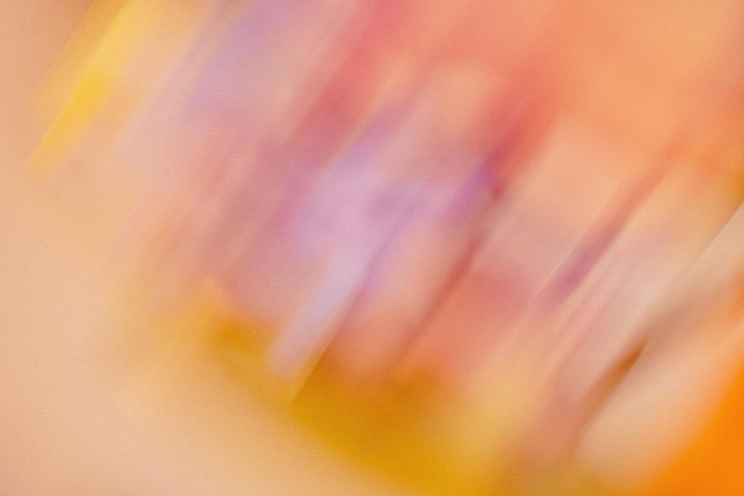 Blurry yellow and pink pattern