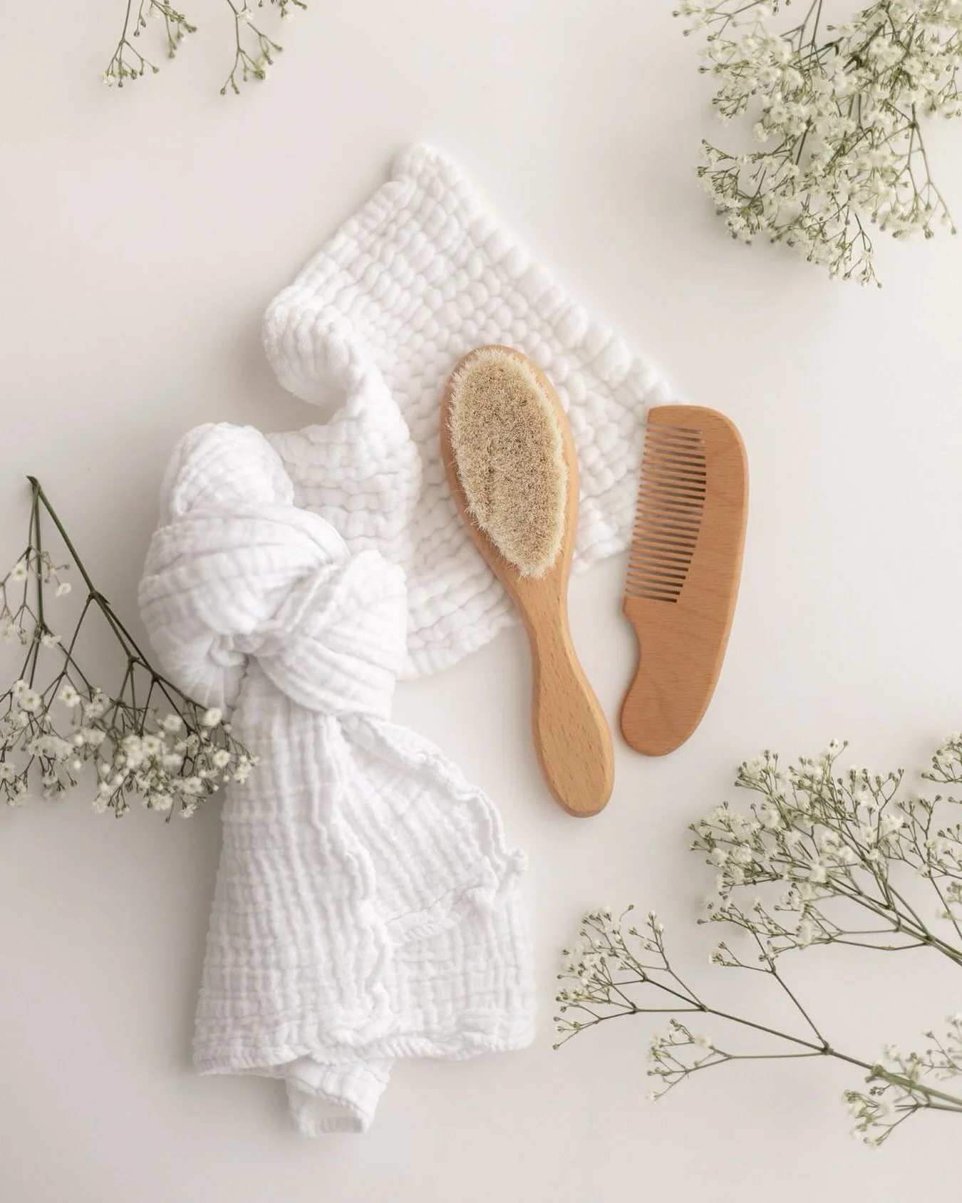 I know those early-day outings with a newborn can feel daunting.
That&rsquo;s why the studio is fully stocked with all the essentials to make things that little bit easier, nappies, wipes, muslins, and even formula if you need it.
You just need to tu