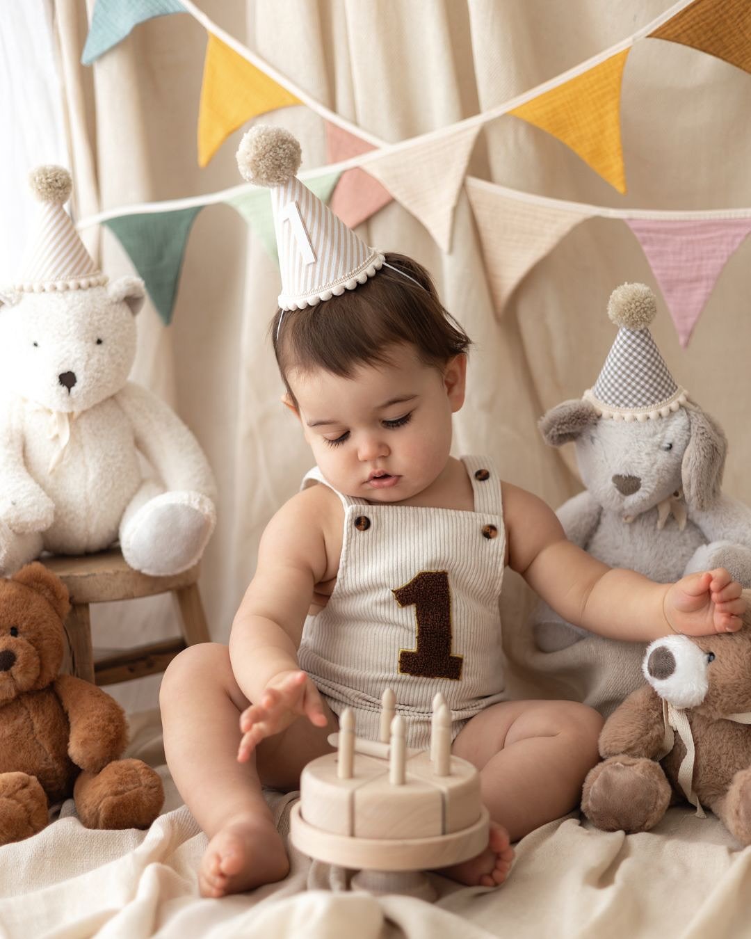 First Birthday sessions 🎂

50% Giggles, 50% Chaos, 100% worth capturing