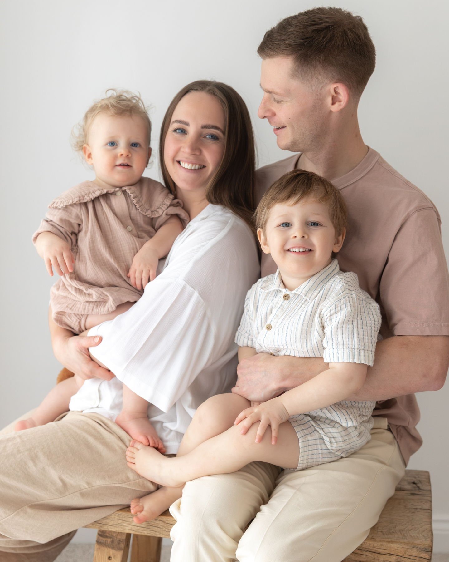 @mummymot
If there&rsquo;s one family where no DNA test is needed&hellip; it&rsquo;s this one 😂
Swipe to the end to see the exact photo that had me thinking, &ldquo;yep, copy + paste.&rdquo; 

@mummymotwarwickshire