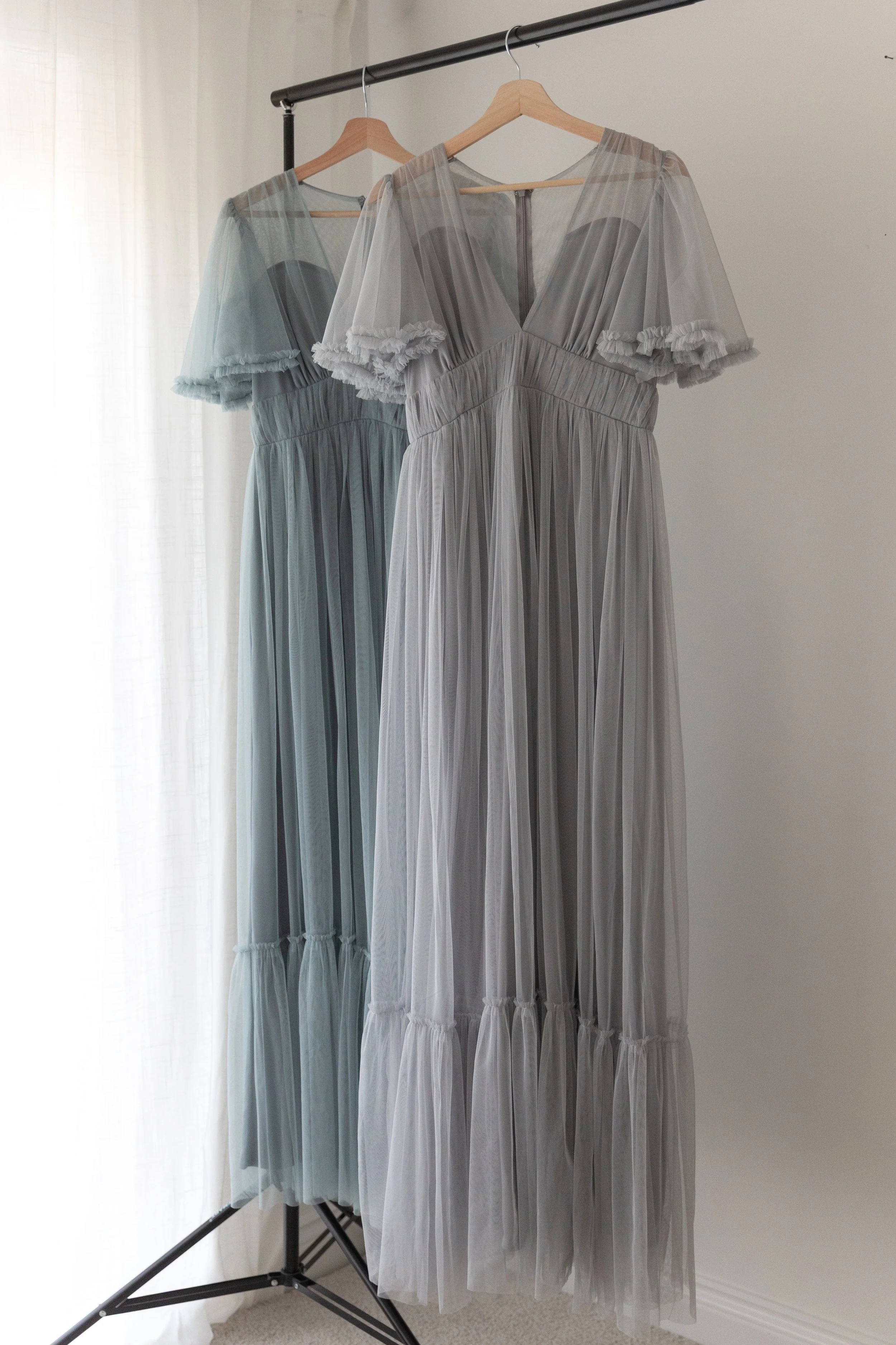 Fits: Small
Perfect for: Maternity Sessions, Postpartum and Family Sessions