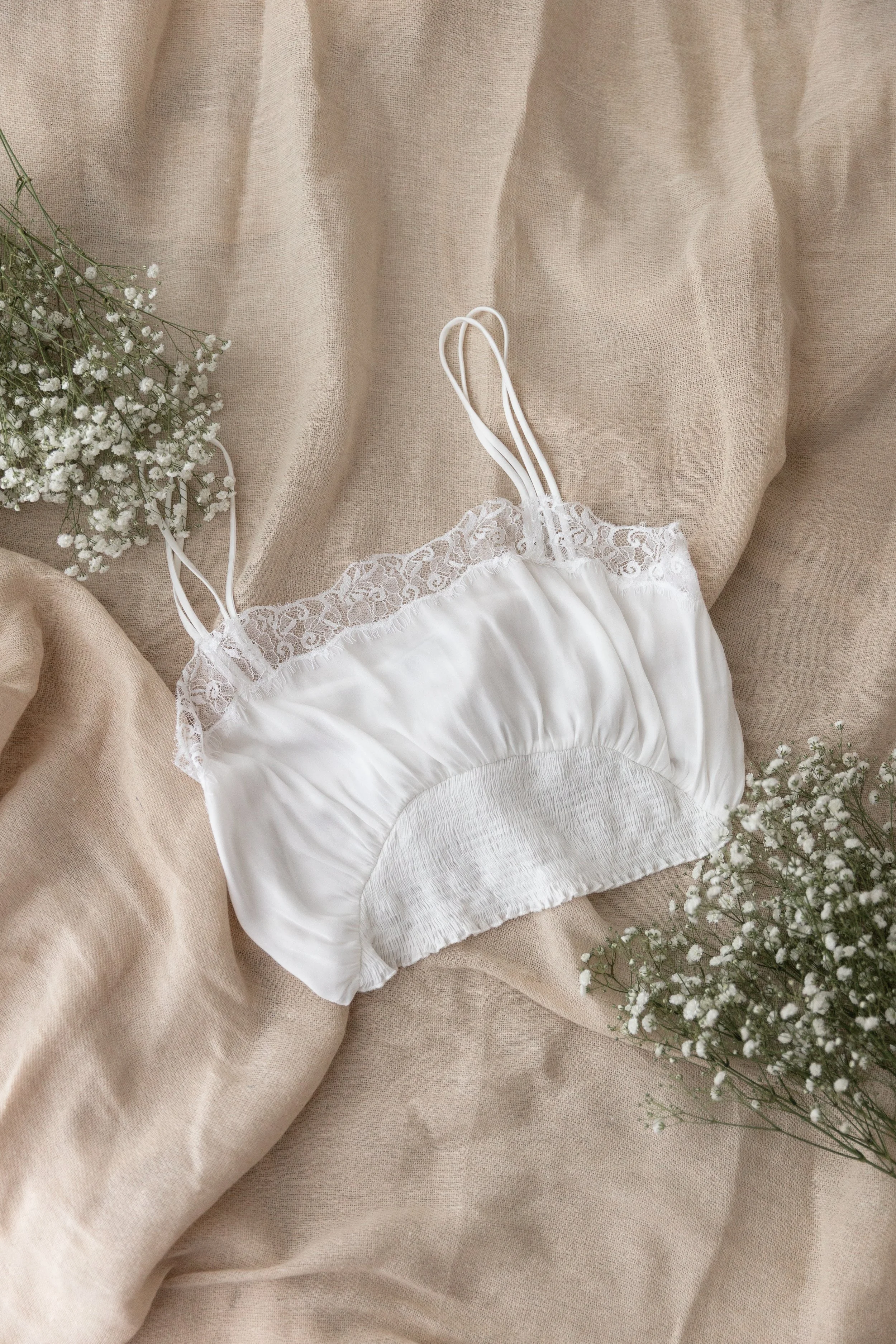 Fits: Small
Perfect for: Maternity Sessions