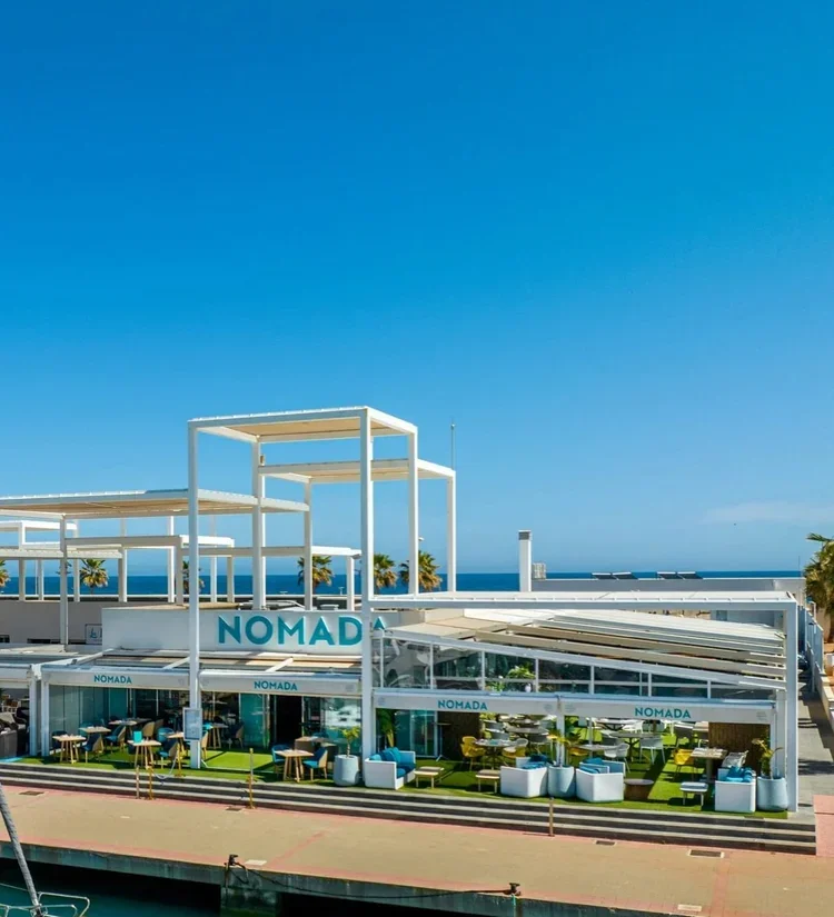 Outside view of theentrance and the terrace at Nomada restaurant in Denia