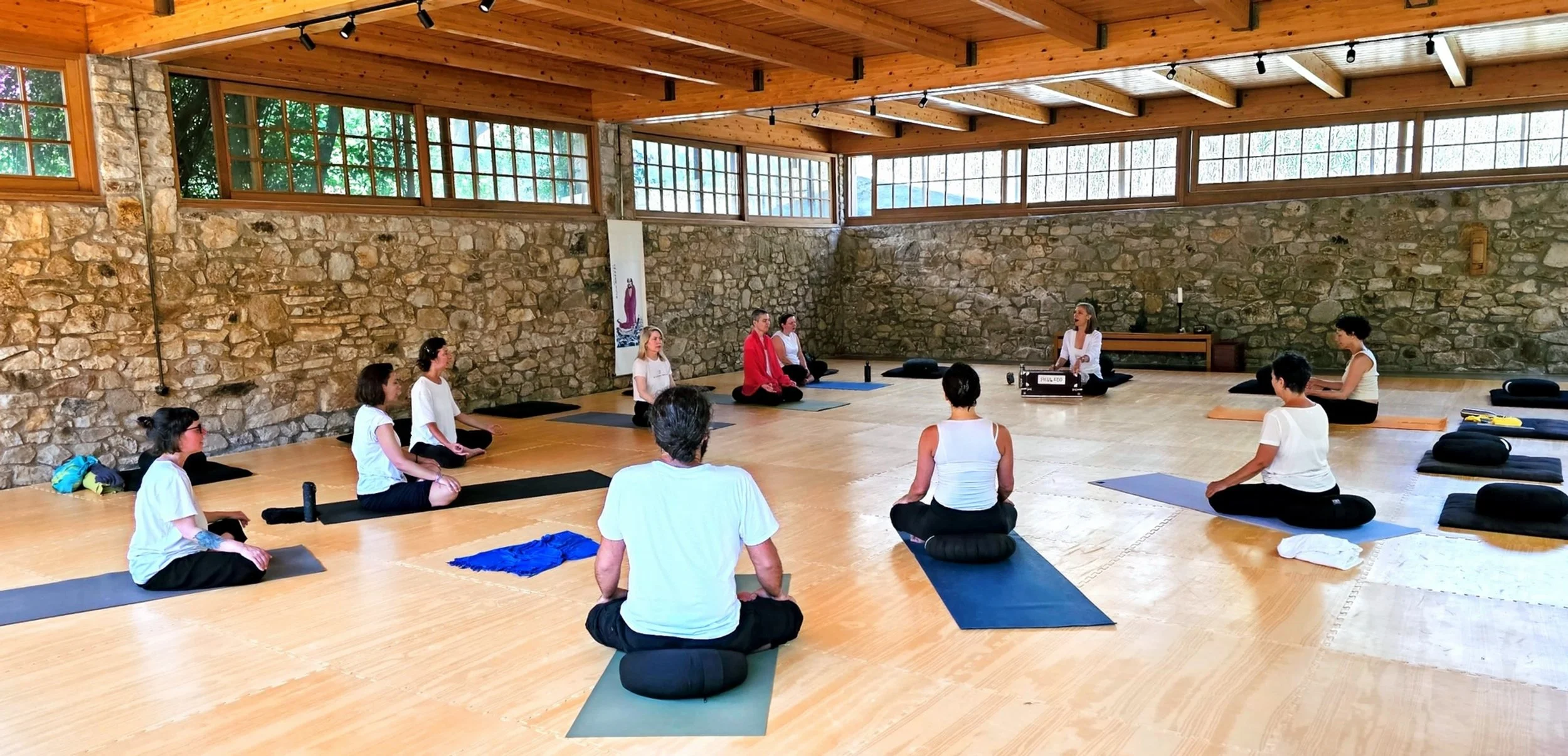 Retreat Serifos Practice.jpg