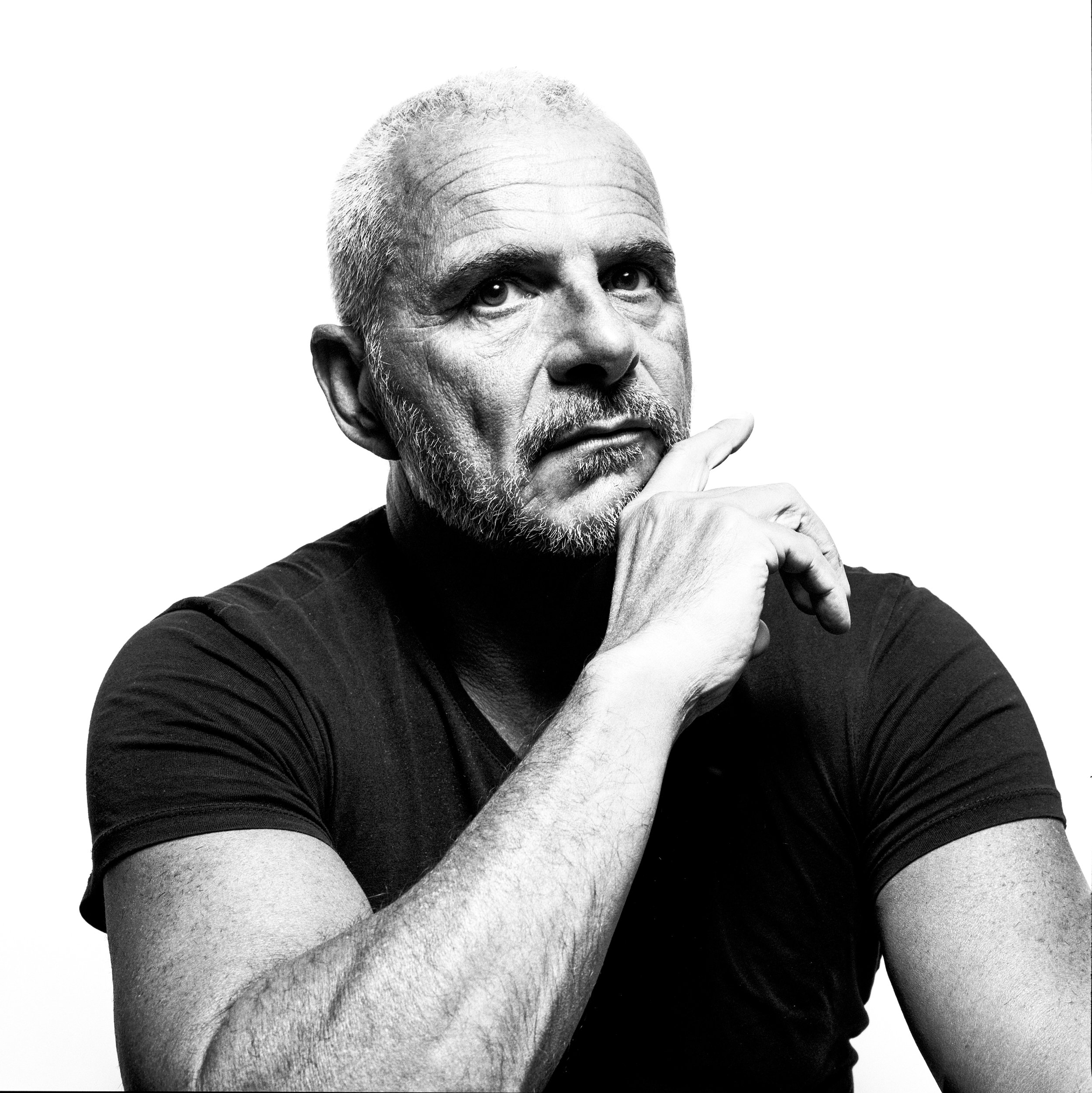 portait photography and headshots in Mykonos Island Greece