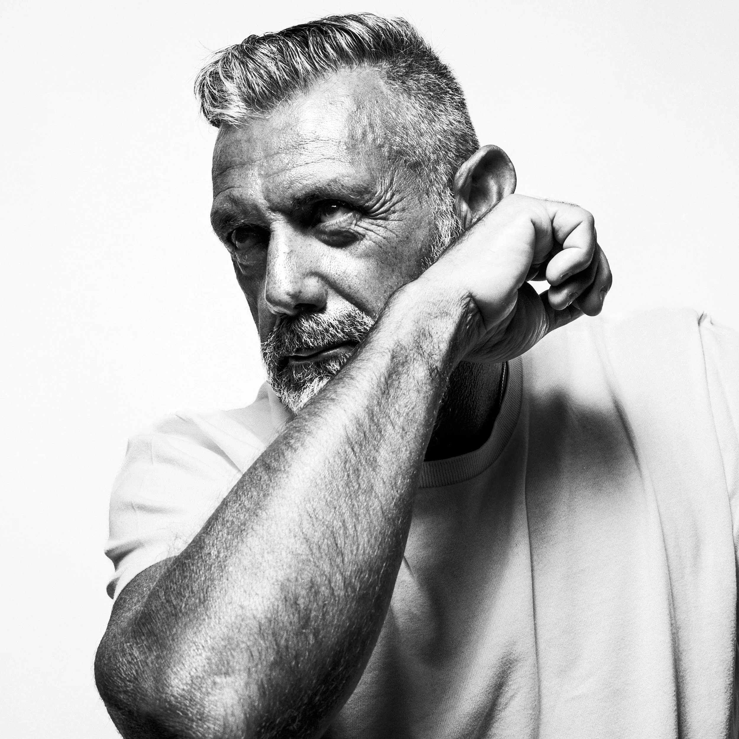 portait photography and headshots in Mykonos Island Greece