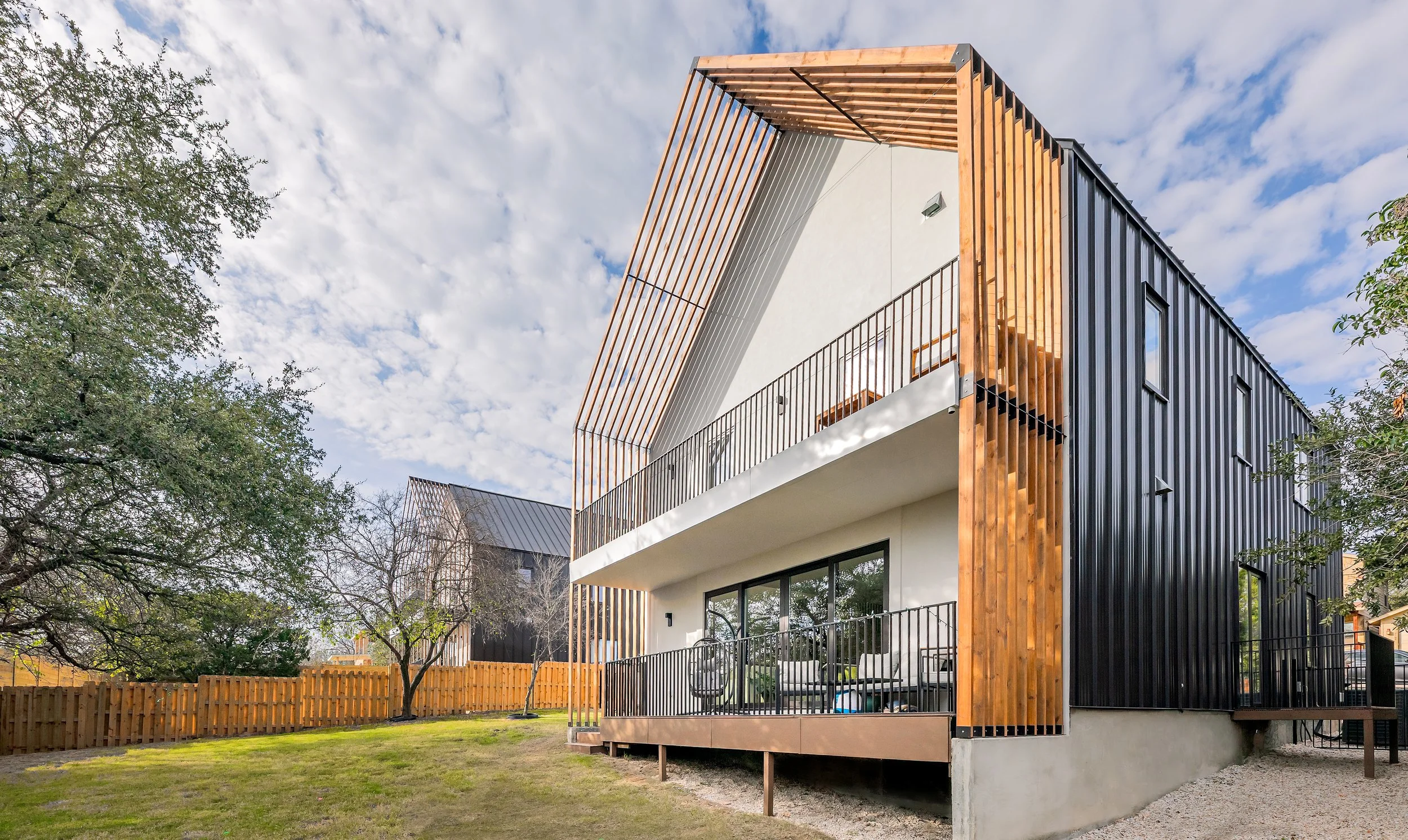 austin-luxury-modern-building-Texas-architecture-design