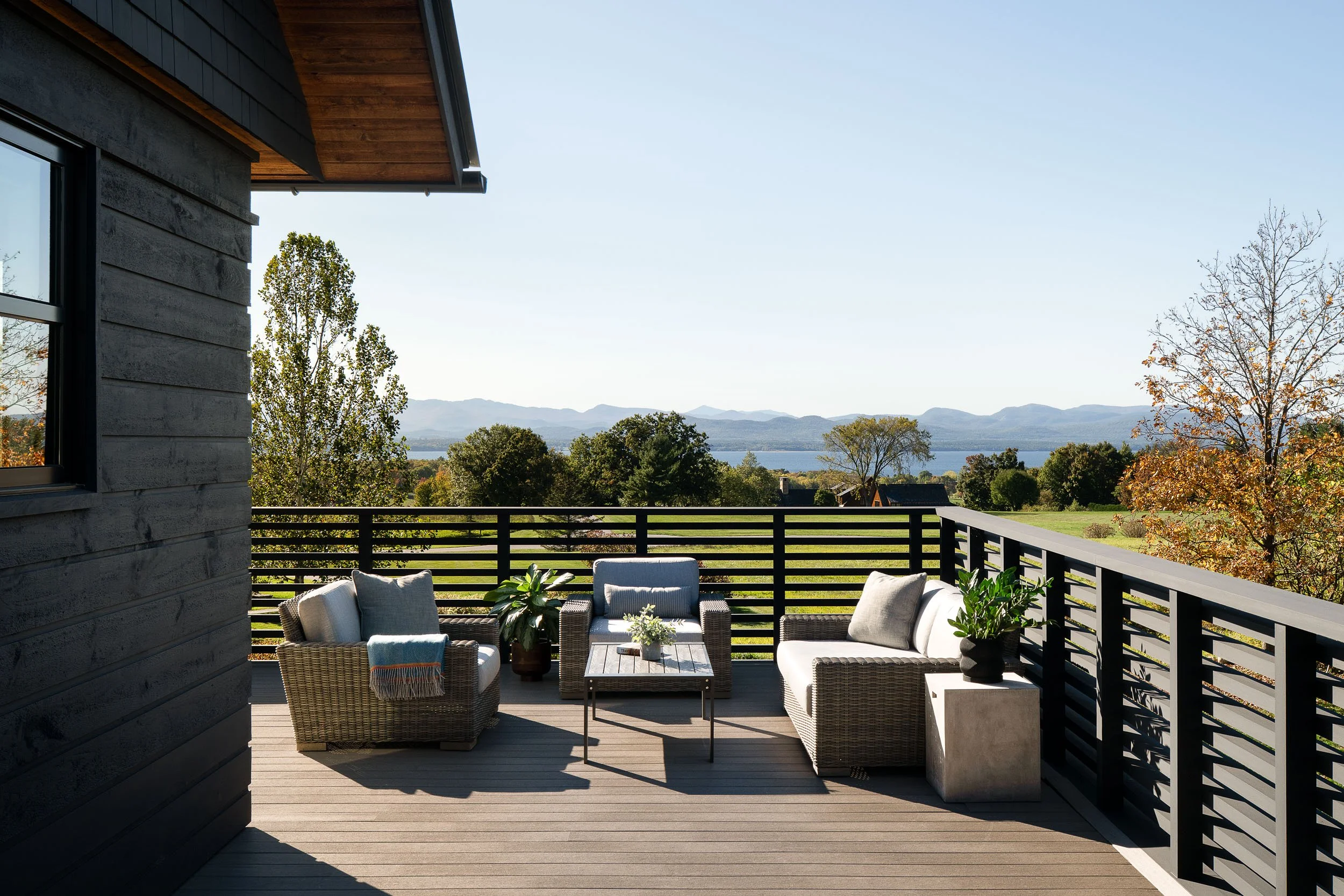 Vermont Lanai - Modern Vermont Architect (16).jpg