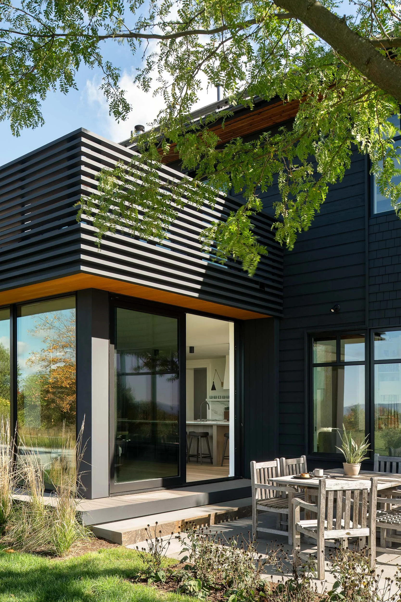 Vermont Lanai - Modern Vermont Architect (8).jpg