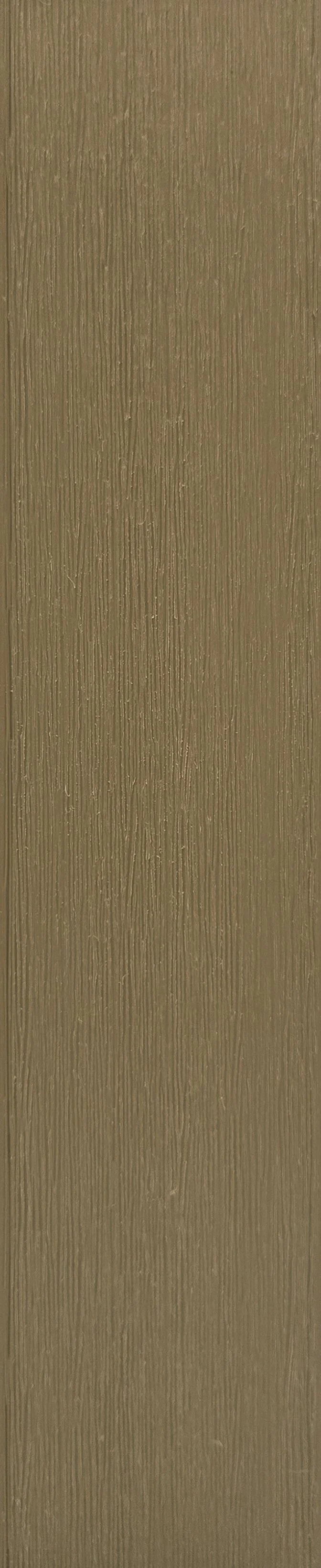 Una puerta de madera con superficie texturizada y color marrón