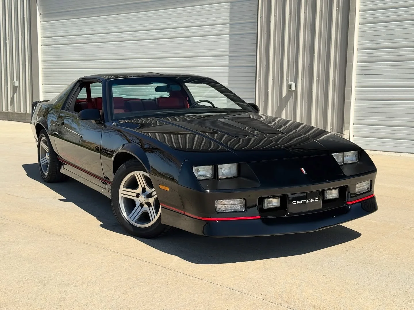 FOR SALE: 1989 Chevrolet Camaro IROC Z28, 5.7L TPI, Loaded, T-Tops, Bose, 40k Miles
Stock Number: 2075

https://vehicles.restoreamusclecar.com/vehicles/1806/1989-chevrolet-camaro-iroc-z28

Contact
Restoreamusclecar.com
Store.restoreamusclecar.com
Sal