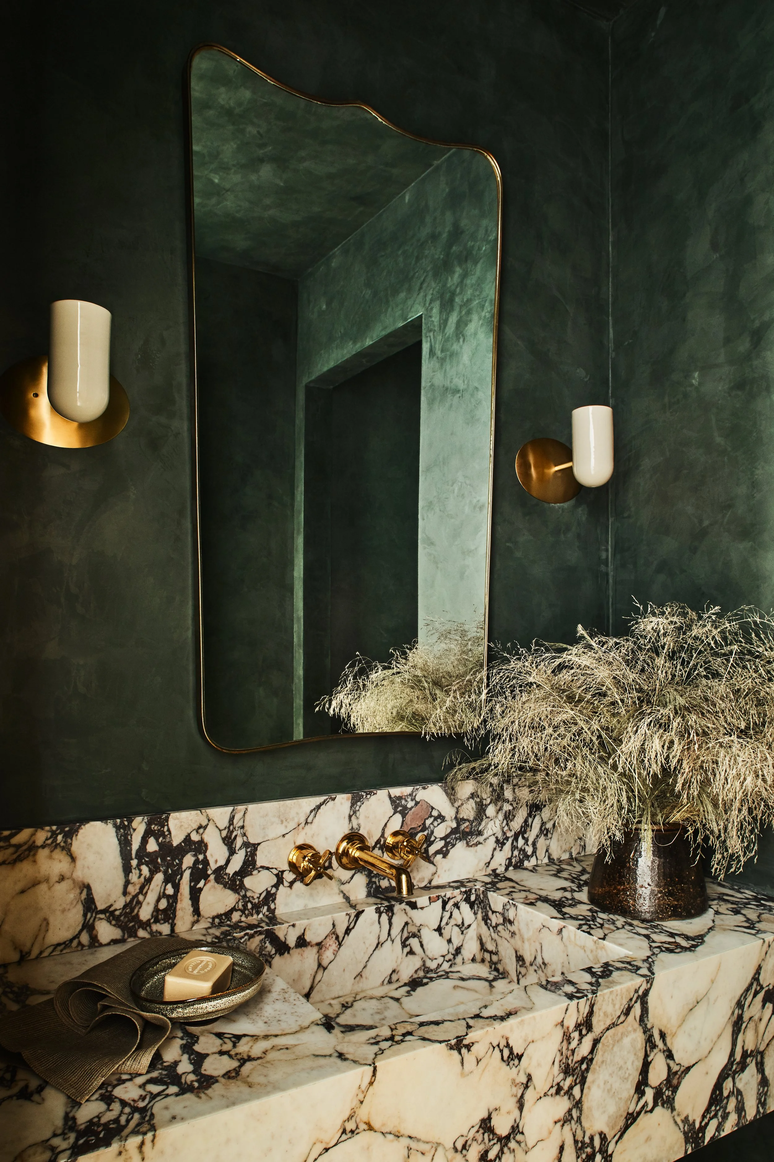 Lone Park Roman Clay (Design Studio Life_Style, Photo Sam Frost) (1).jpg