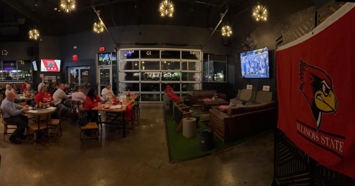 Redbirds take over the Cave🔥 ISU Alumni Watch Party at Kings Cave. Go #Redbirds!🏈

Book your next alumni group watch party with us 🍻

#dallassportsbar #watchparty #football #gameday