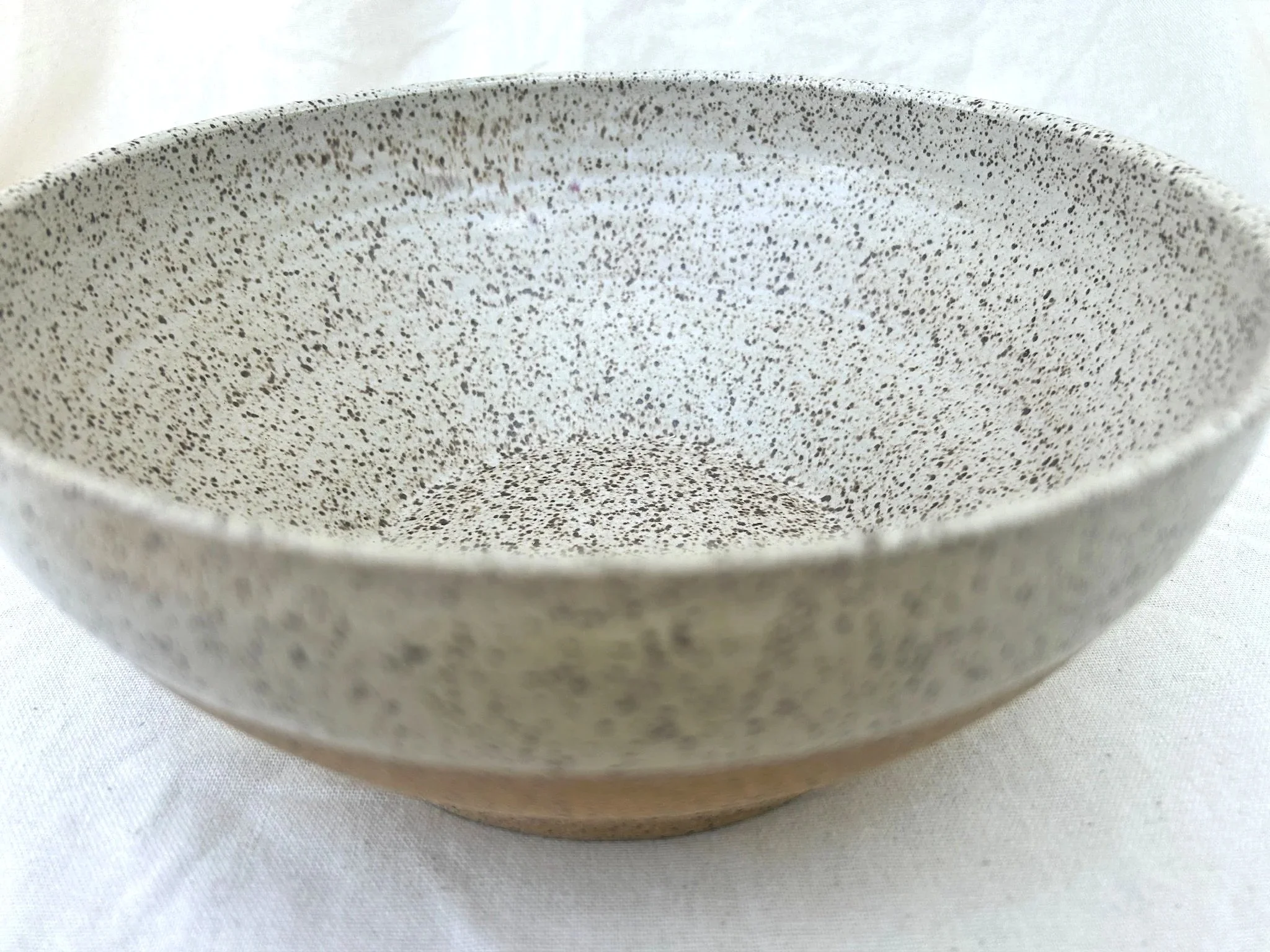 speckled_serving_bowl_08.jpg