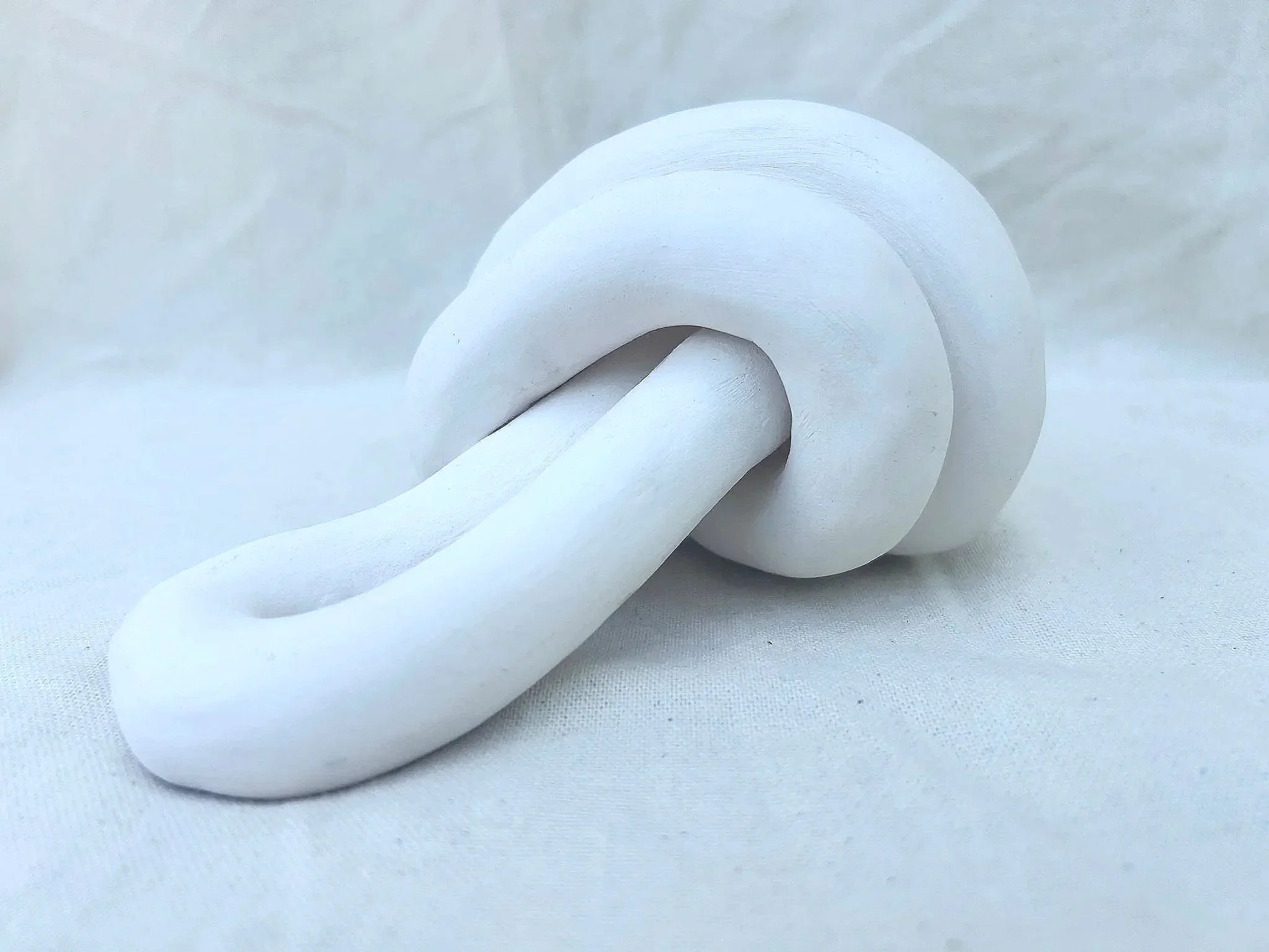 white_knot_sculpture_08.jpg