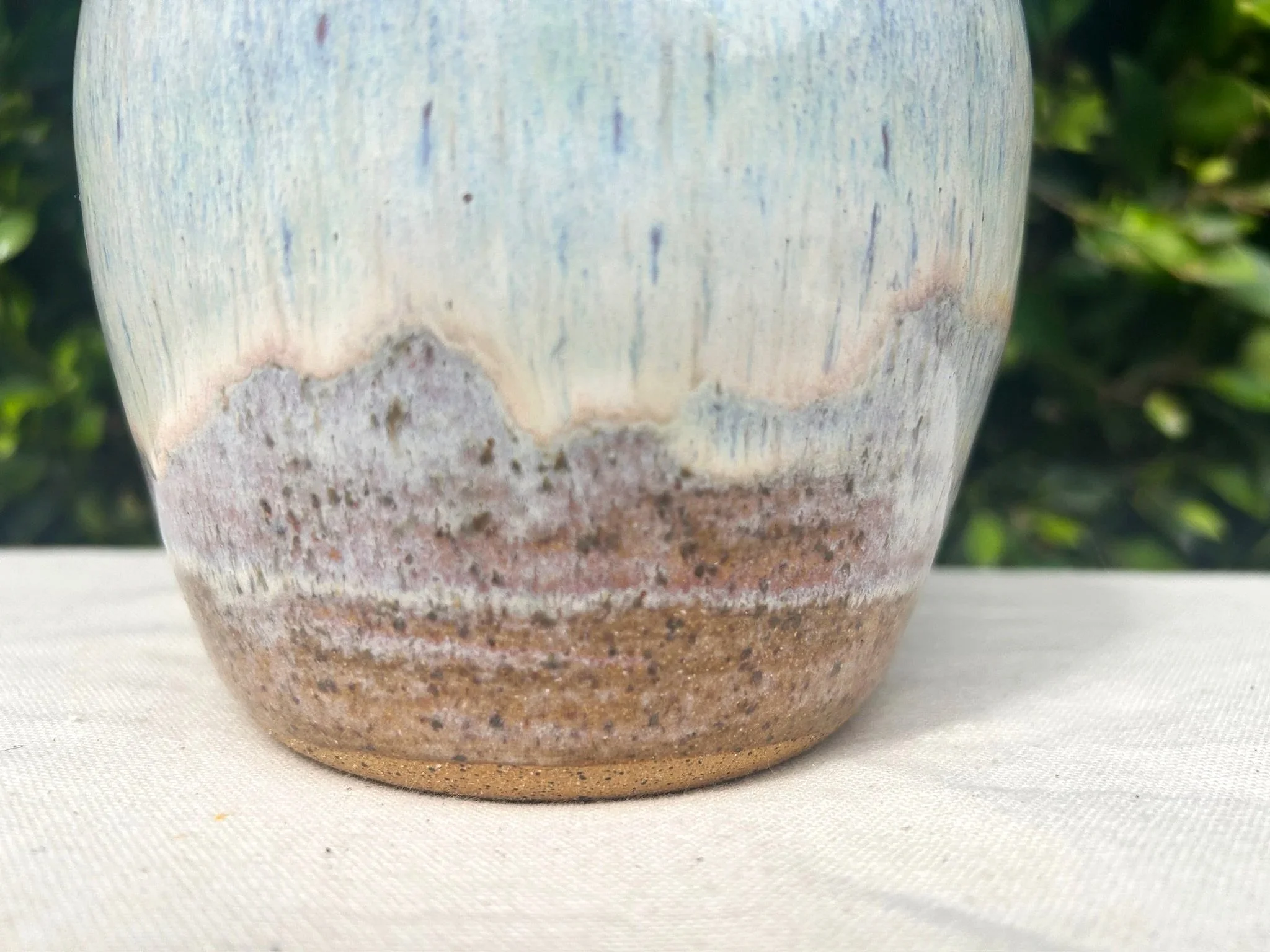 sky_and_sea_vase_03.jpg