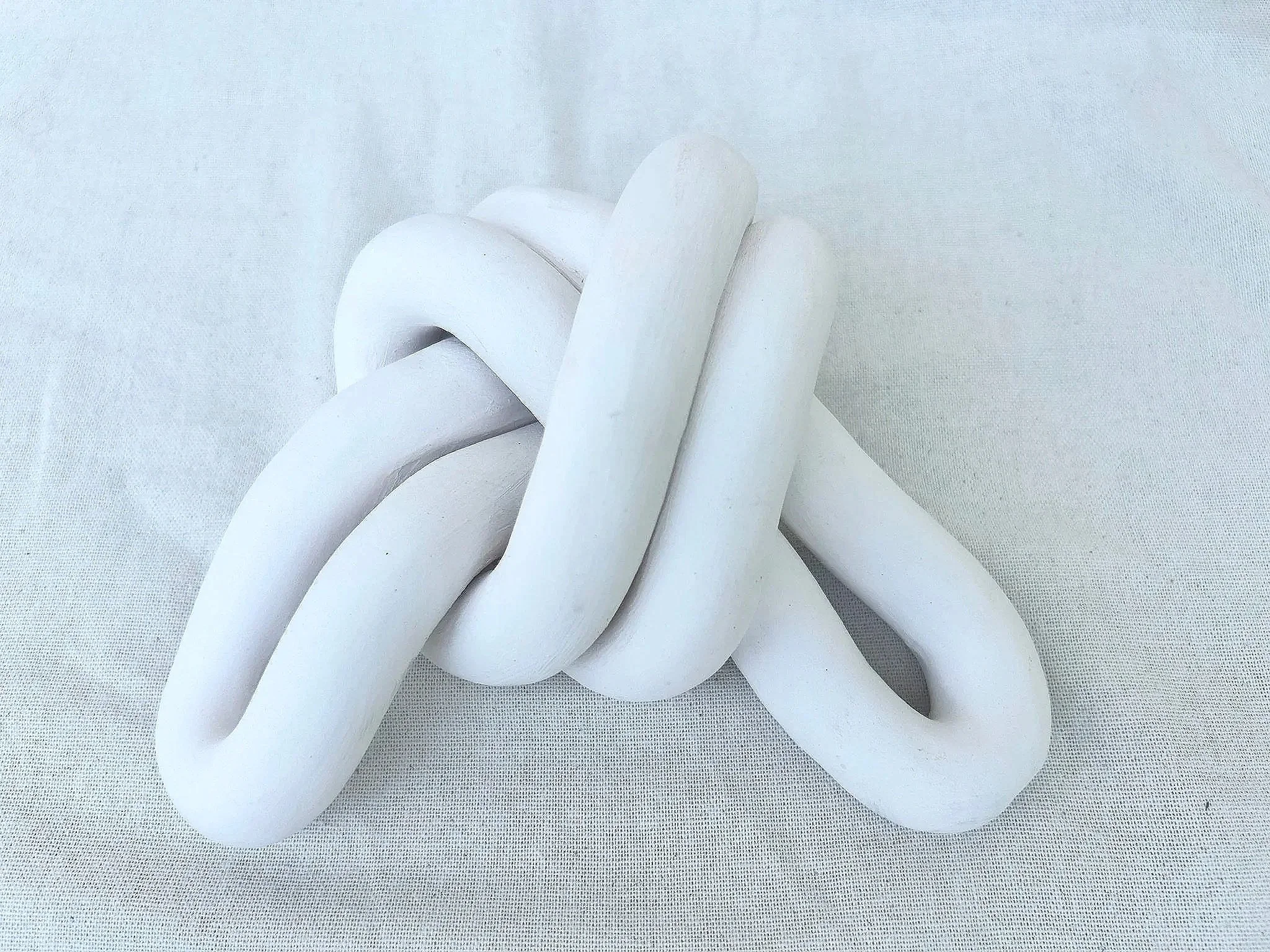 white_knot_sculpture_10.jpg