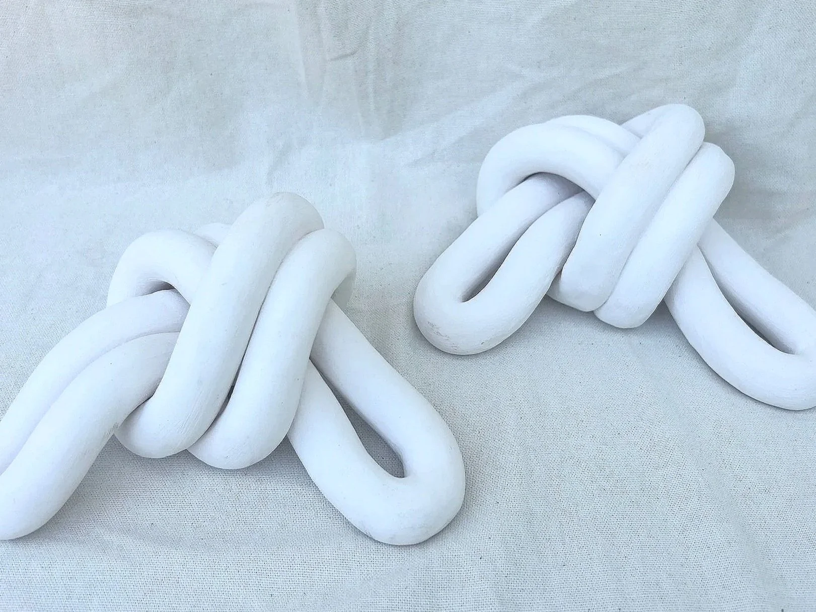 white_knot_sculpture_02.jpg
