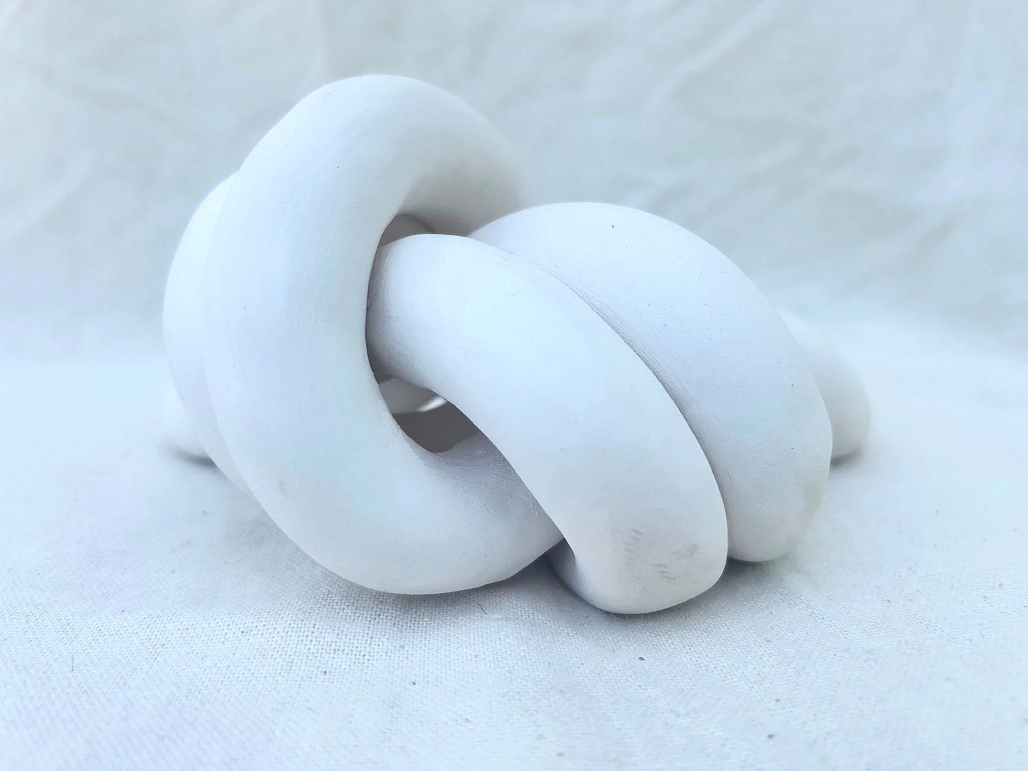white_knot_sculpture_05.jpg