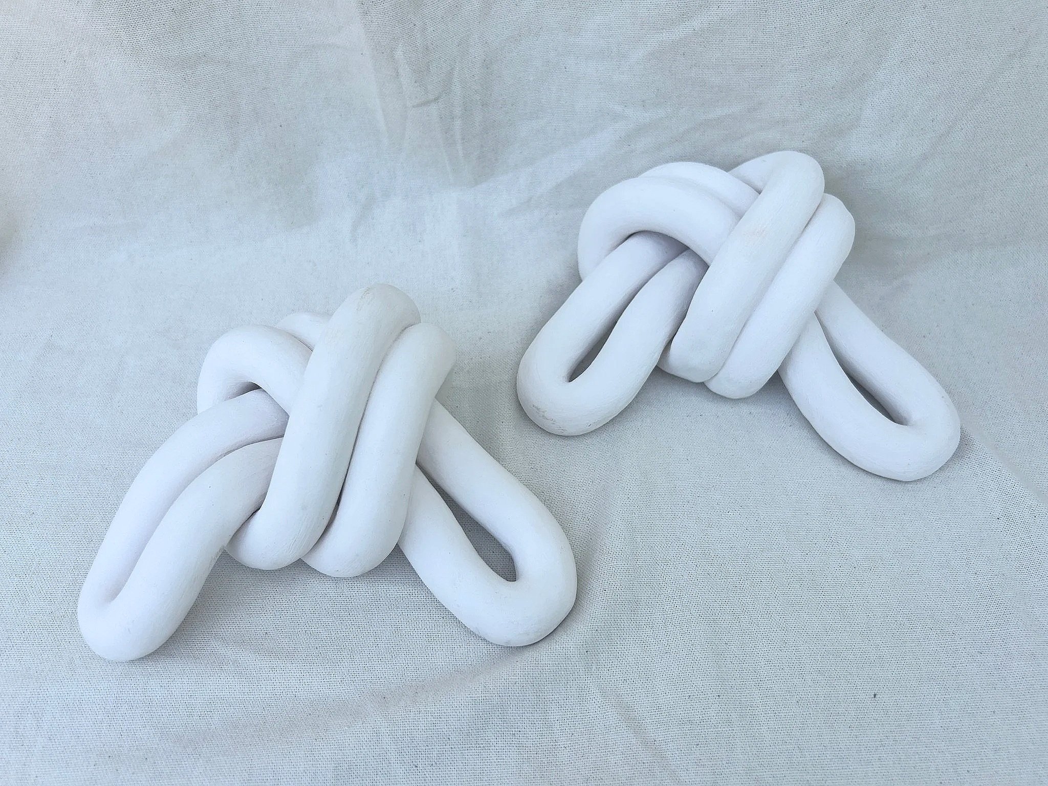 white_knot_sculpture_01.jpg