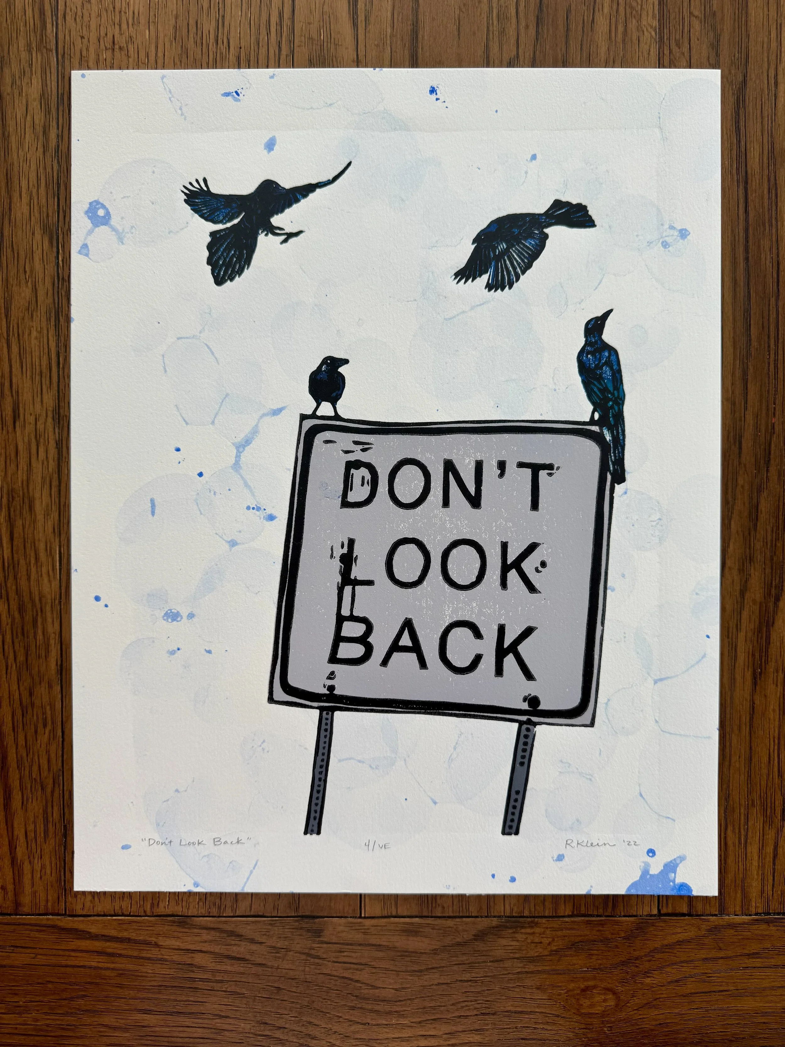 Don't Look Back - Blue