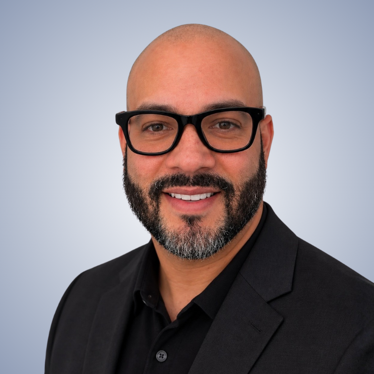 Ernesto Rivera, MA