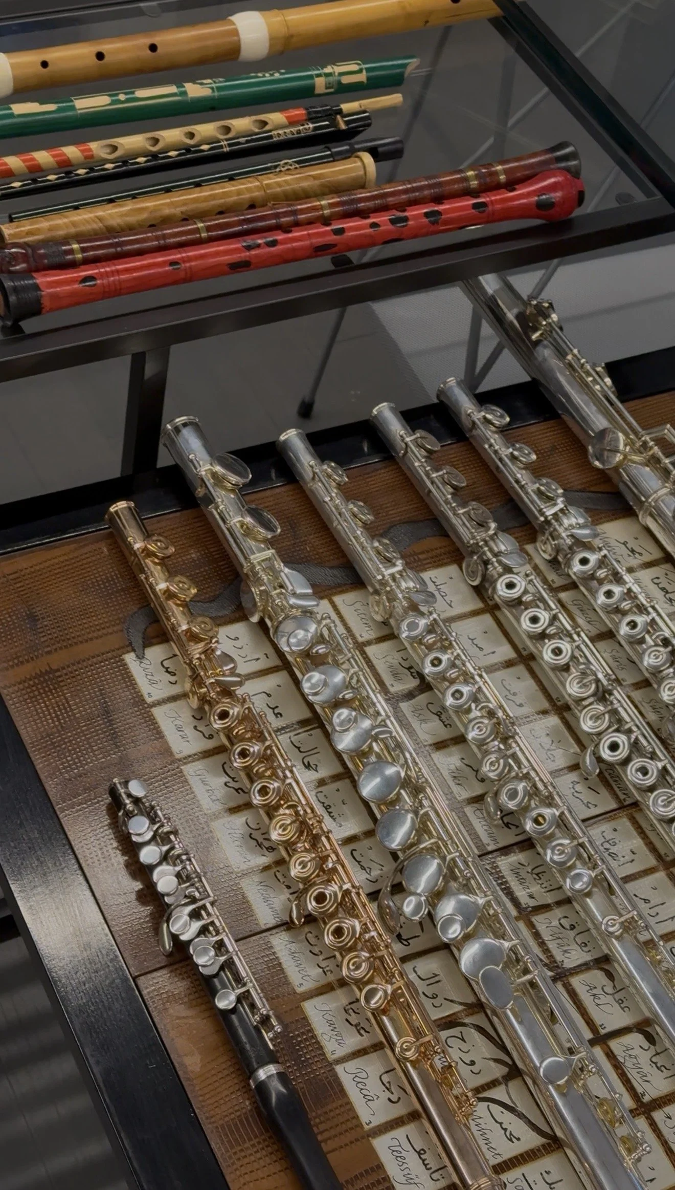 Doç. Aslıhan And Say’ın farklı türden flütleri katılımcılarımıza hem icra edilerek, hem de tarihsel bilgiler verilerek tanıtılmıştır.