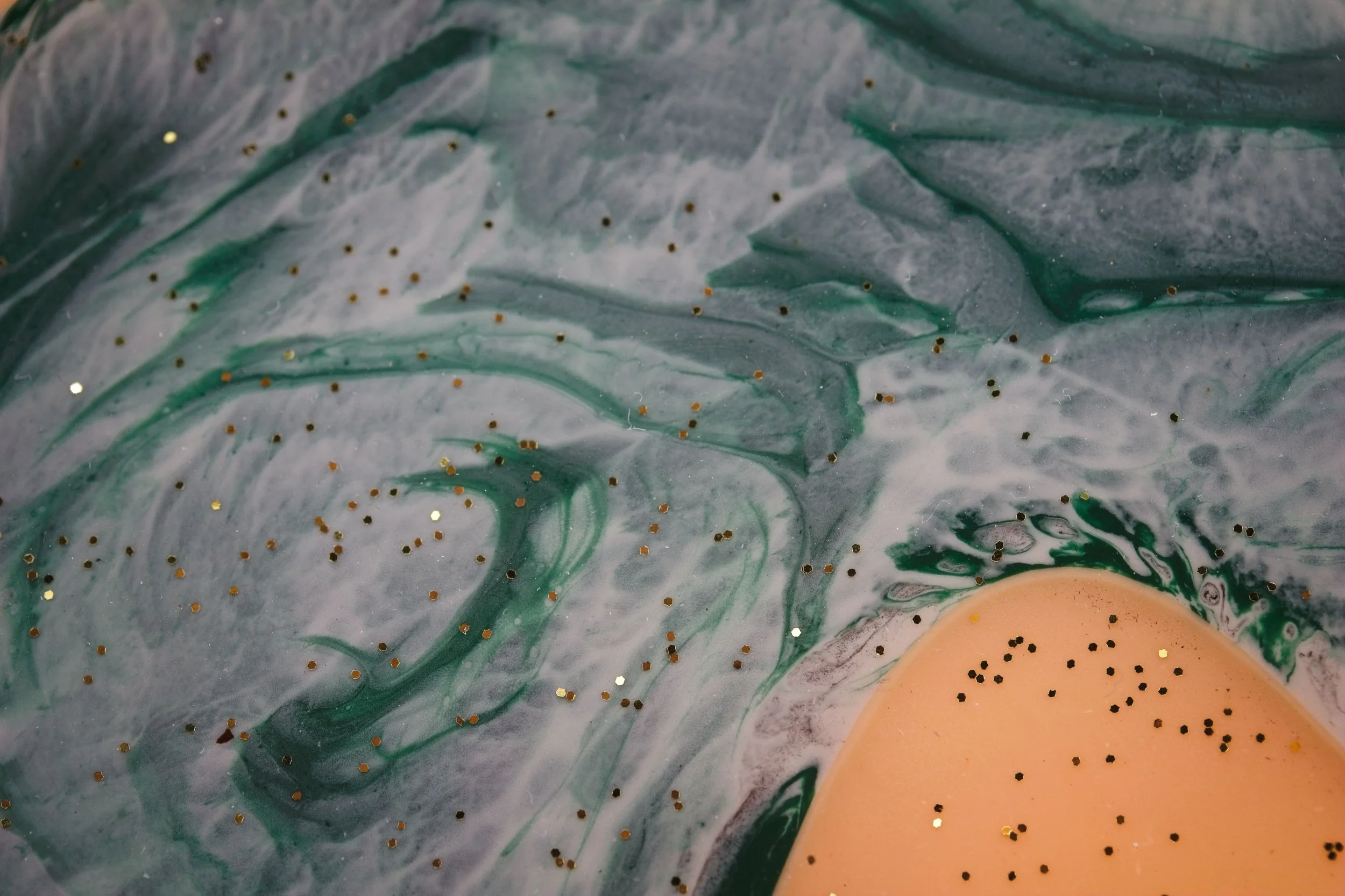Felix-Kirschbaum-Suspended-particles-in-the-universe-1.8.jpg