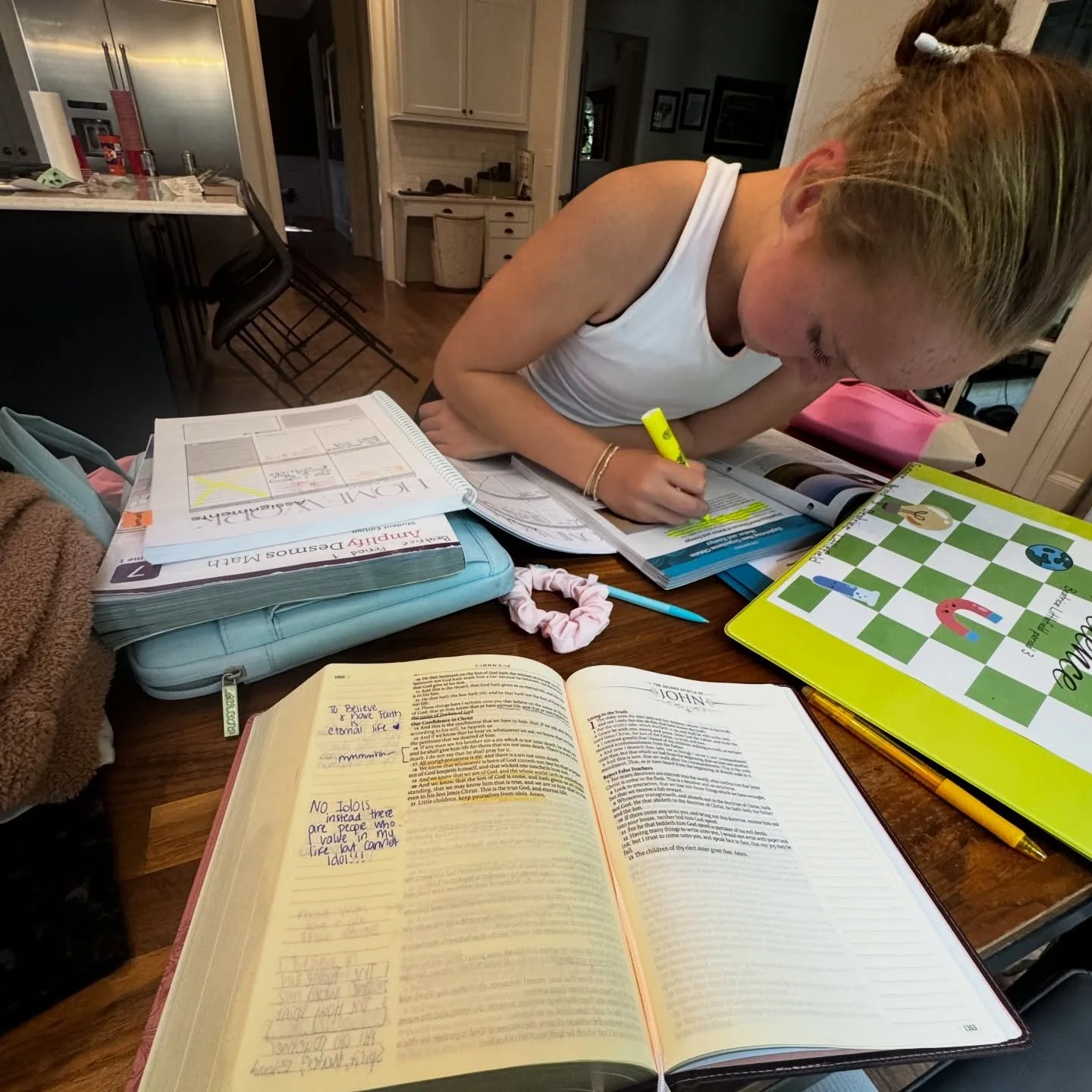 More homework, walks, and art w/ Ms. Maya 🎨🤍

#atlbabysitter #atlnanny #atleogwalker #mayasmsb