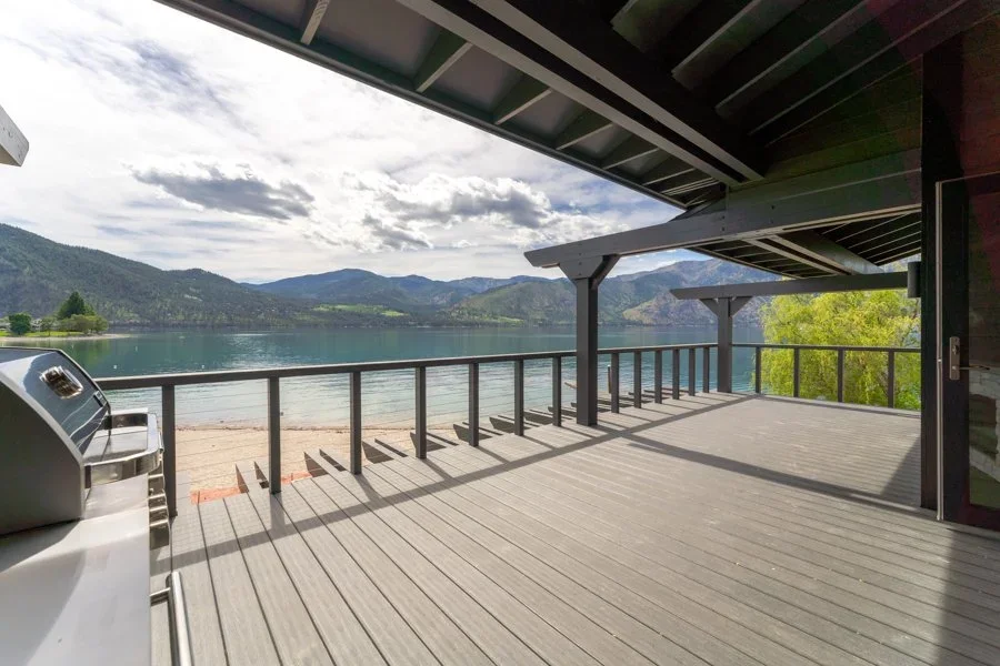 yacinde back deck lake.webp