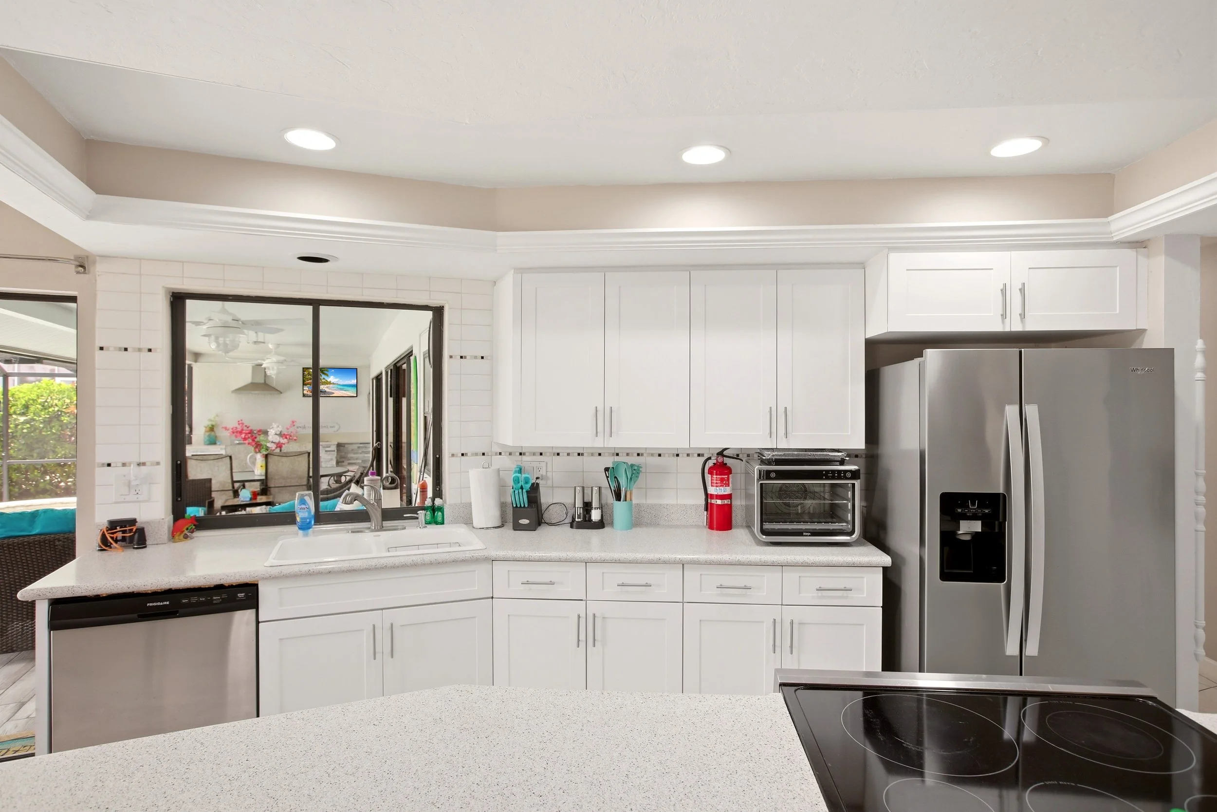 19-Property Photo 017.jpg