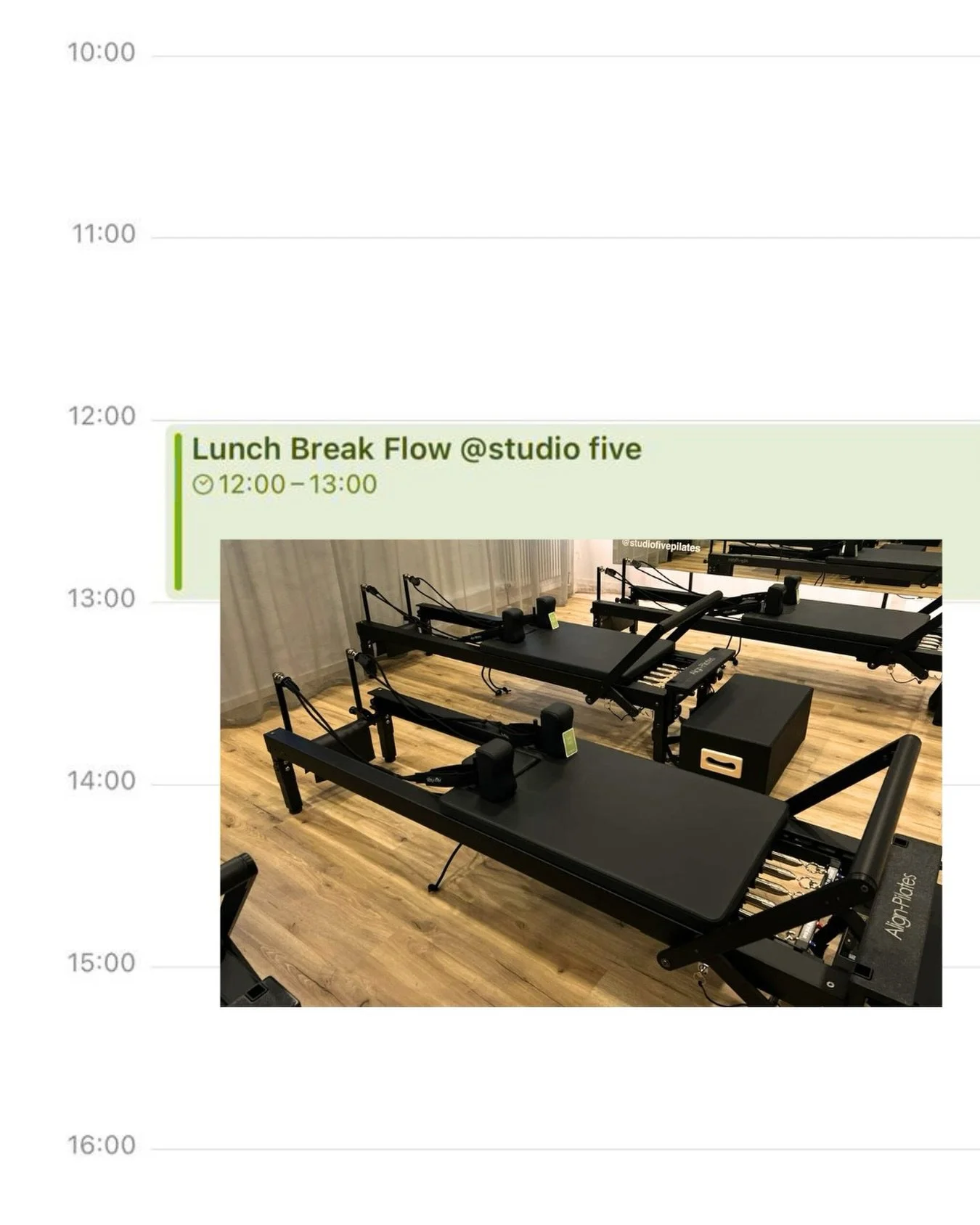 der Lunch Break Flow ist der perfekte Energy-Boost in der Mitte deines Tages ⚡️ 
book now via Eversports

www.studio-five.de
#pilates #studiofive #RIANI