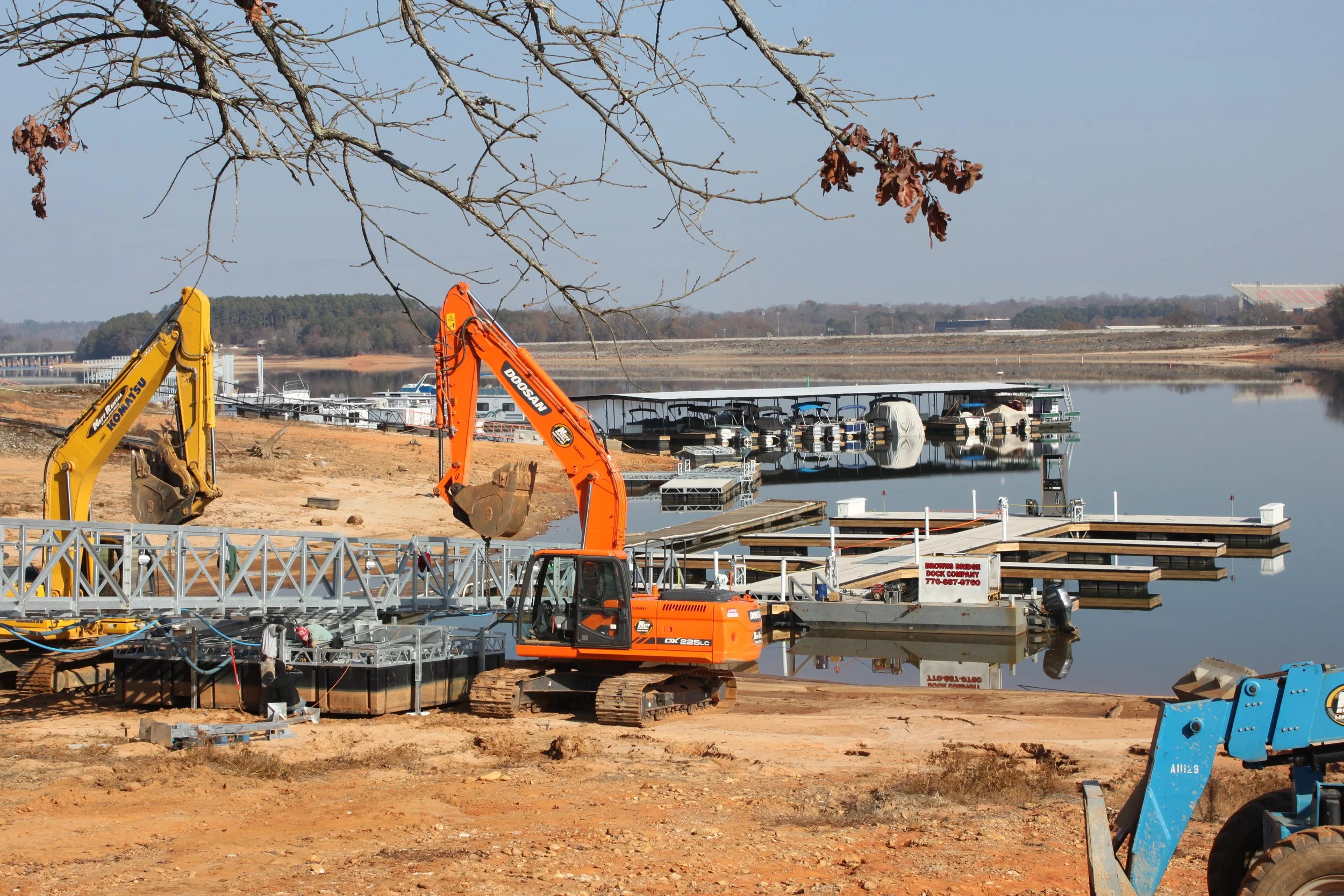 Installing ramps on fuel dock .jpg