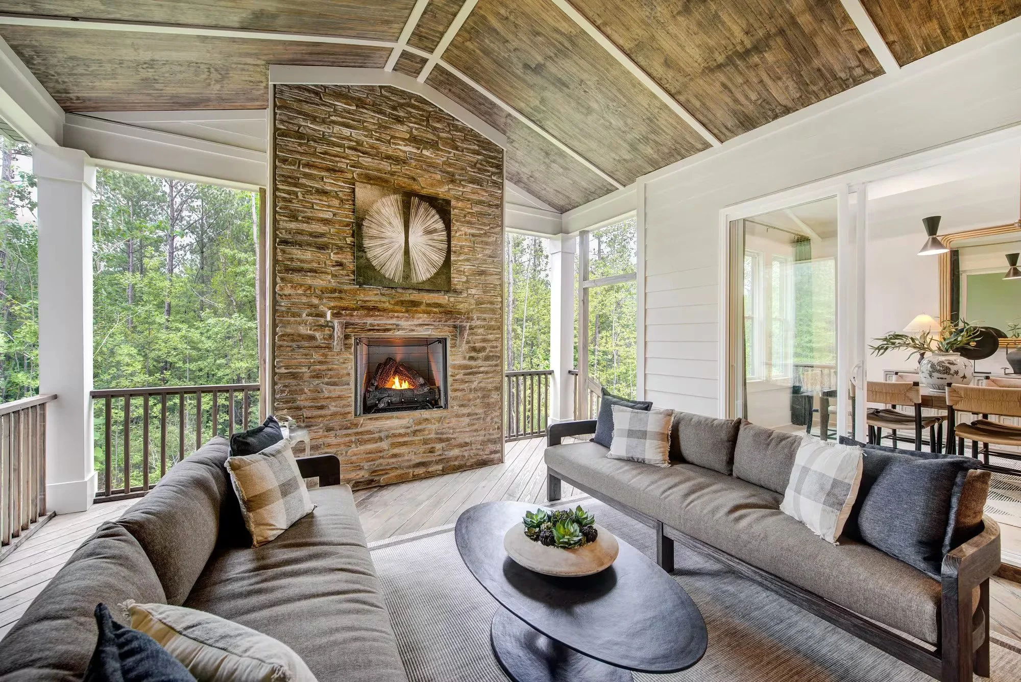 BSTN-0017-00_Sebastian-D-_Outdoor-Living-1.jpg