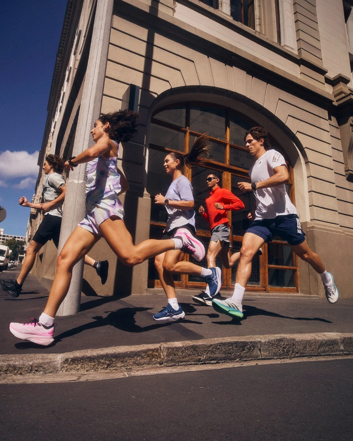 Leidenschaft bringt uns zusammen &ndash; unterschiedliche Wege, eine gemeinsame Liebe zum Sport🏃&zwj;♀️🏃

#INTERSPORT #TheHeartOfSport #MakeItYourGame #running
