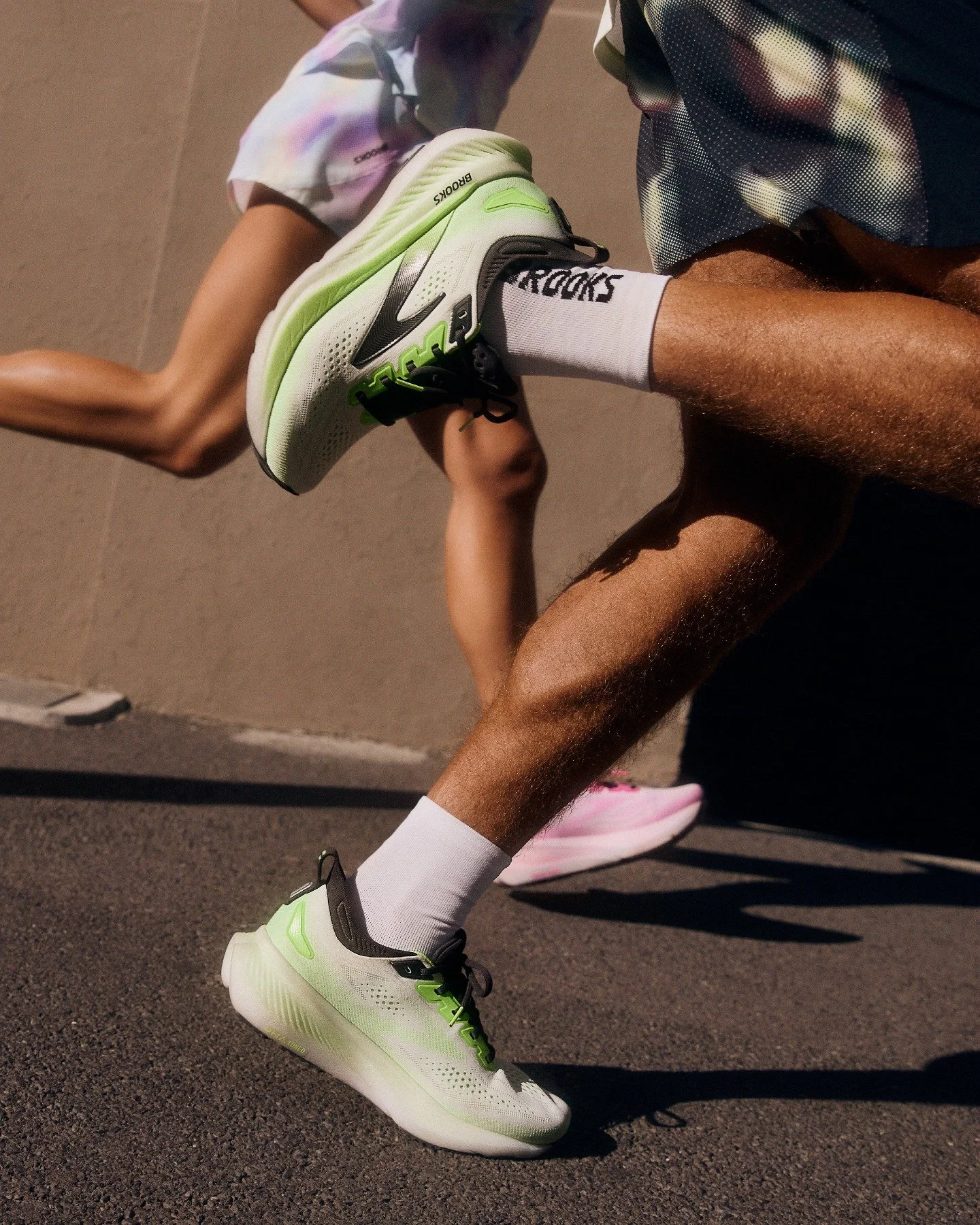 Du verdienst das Beste👀
Entdecke Brooks Ausr&uuml;stung, die dich bei jedem Lauf begleitet &ndash; jetzt bei INTERSPORT🏃&zwj;♀️🏃&zwj;♂️

#INTERSPORT #TheHeartOfSport #MakeItYourGame #running