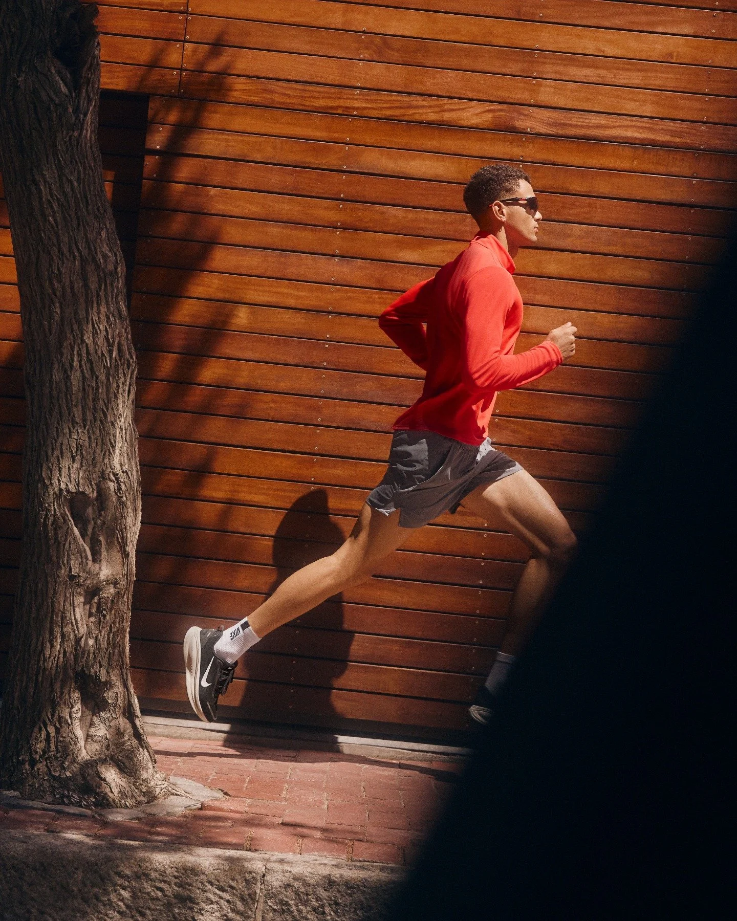 Finde die Route, die dich antreibt.
Und mach sie zu deiner🏃&zwj;♂️&zwj;➡️

#INTERSPORT #TheHeartOfSport #MakeItYourGame #running