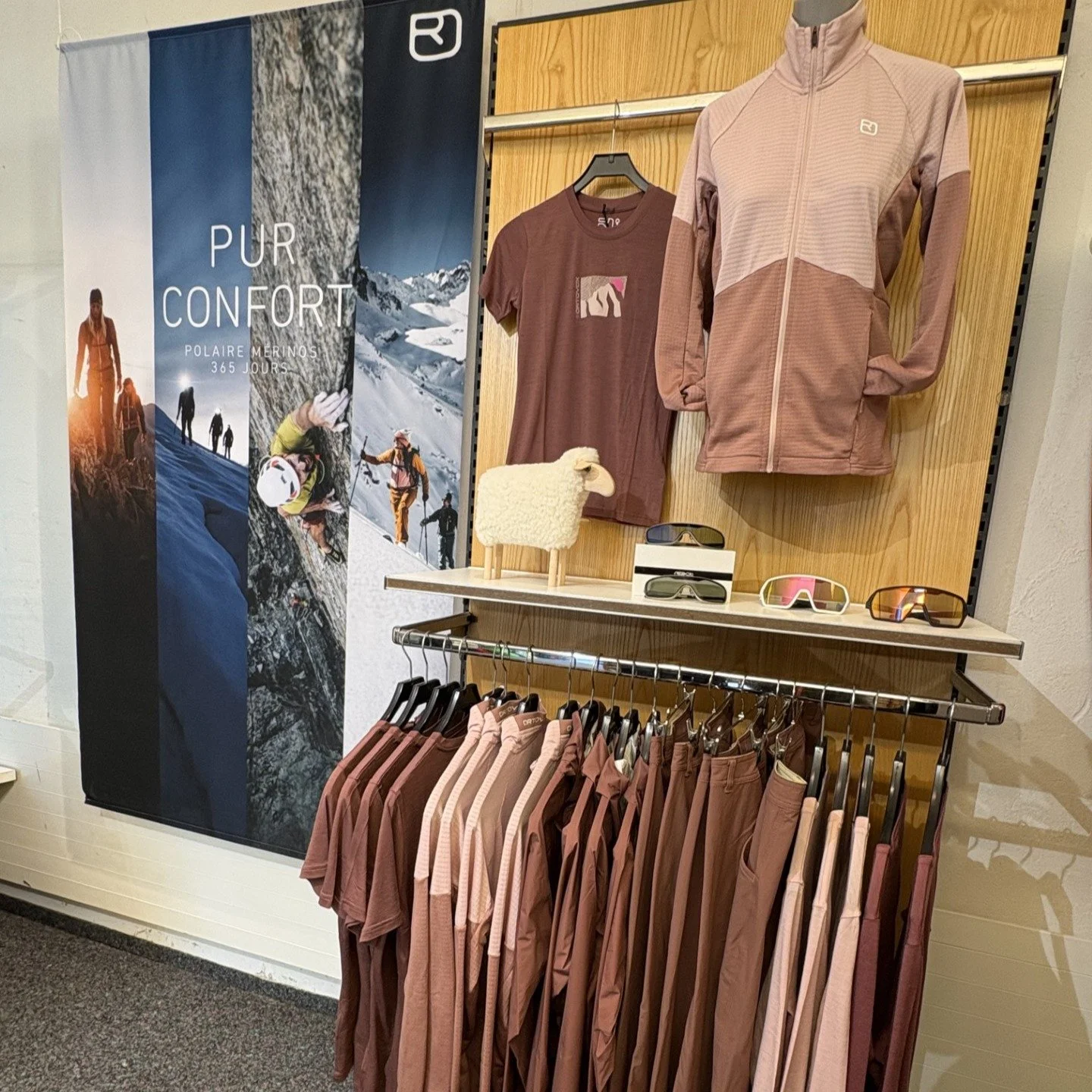 Der Fr&uuml;hling ist da 🌿⛰️

Zeit f&uuml;r die erste Wandertour &ndash; nat&uuml;rlich im Outfit von Ortovox.