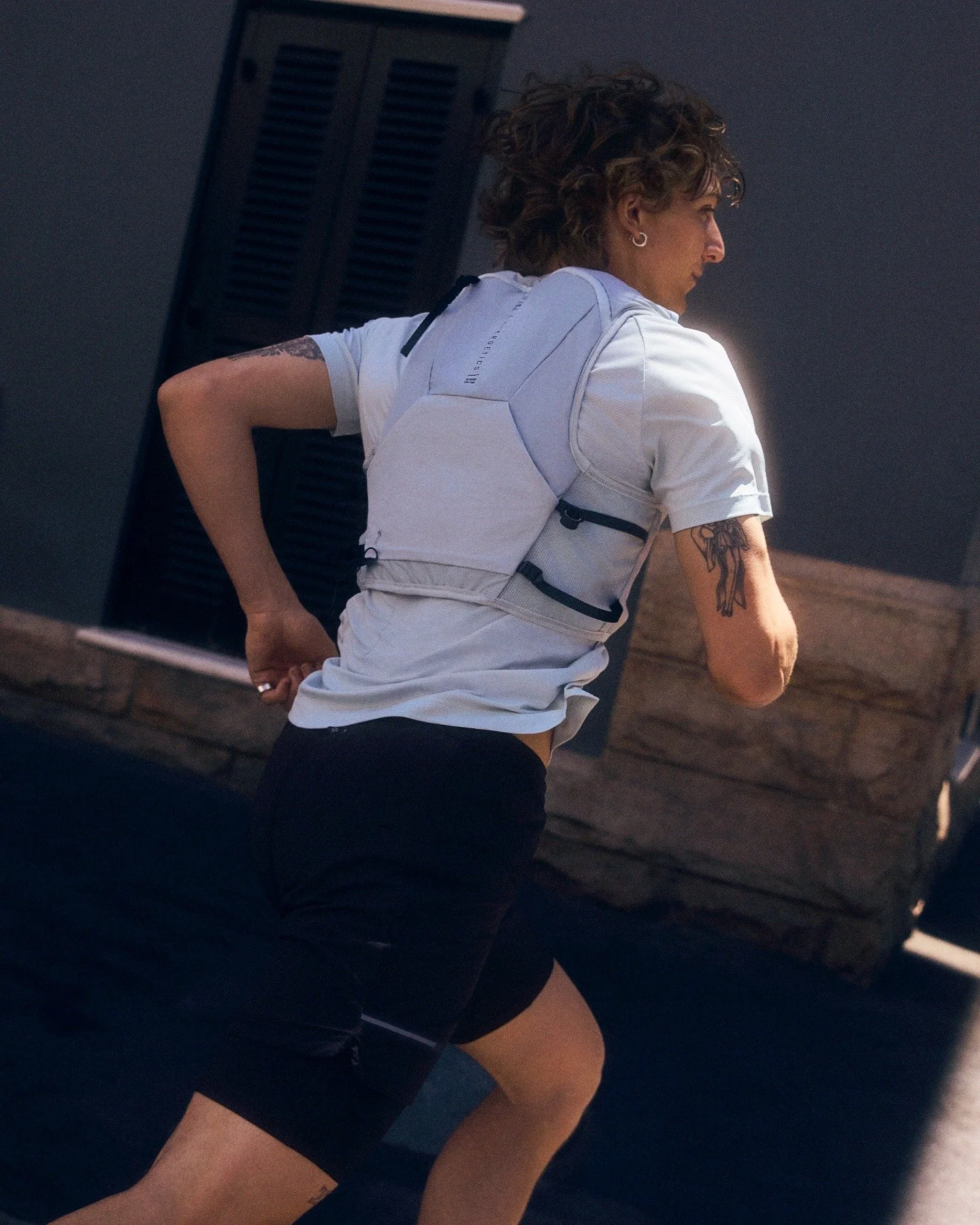 Wenn dein Run l&auml;nger wird, muss dein Setup mithalten💨

#INTERSPORT #TheHeartOfSport #MakeItYourGame #running